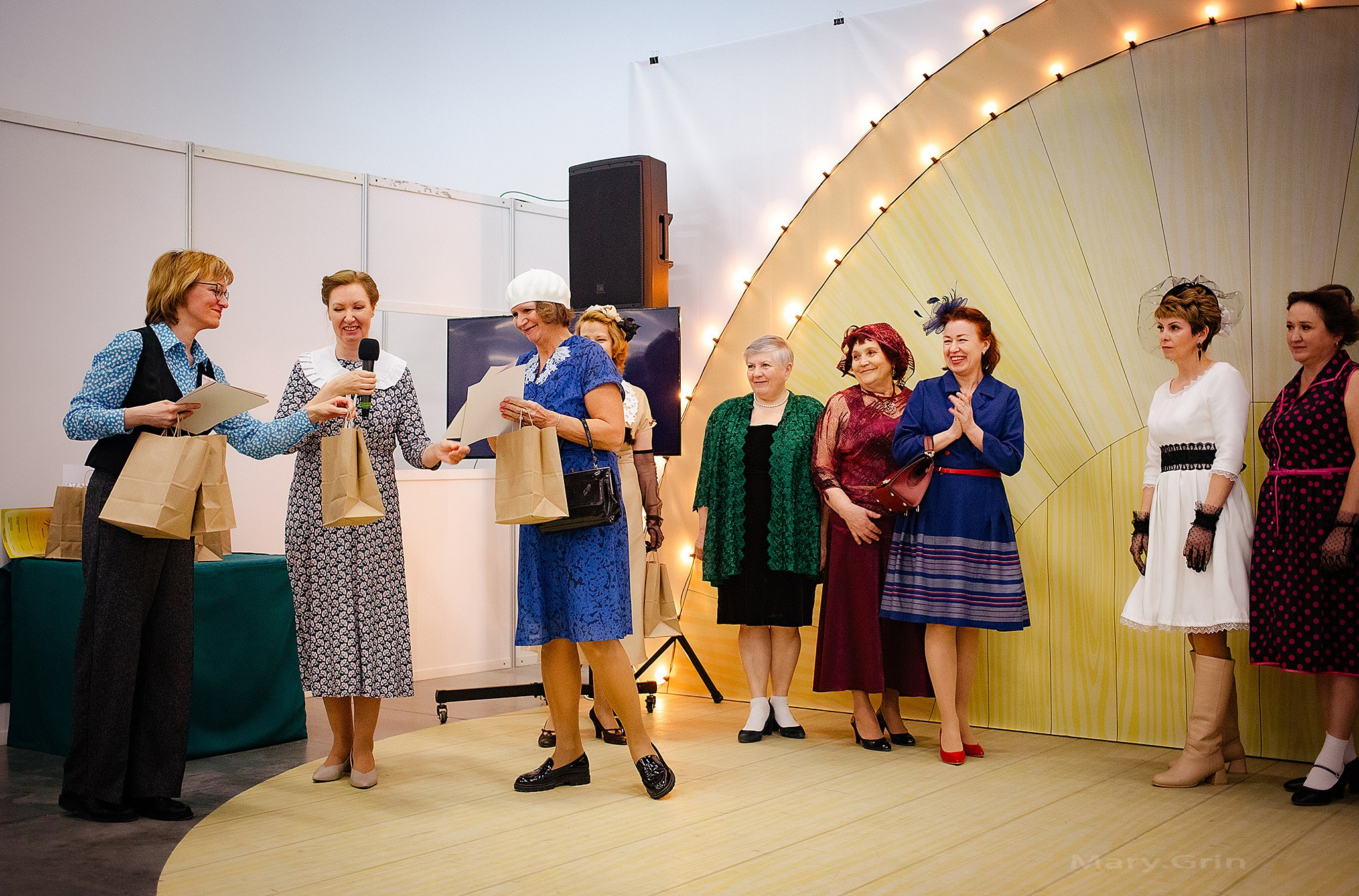 Показ моды 40х лет. Православная ярмарка 2025. Детский и семейный фотограф, фотограф мероприятий Нижний Новгород