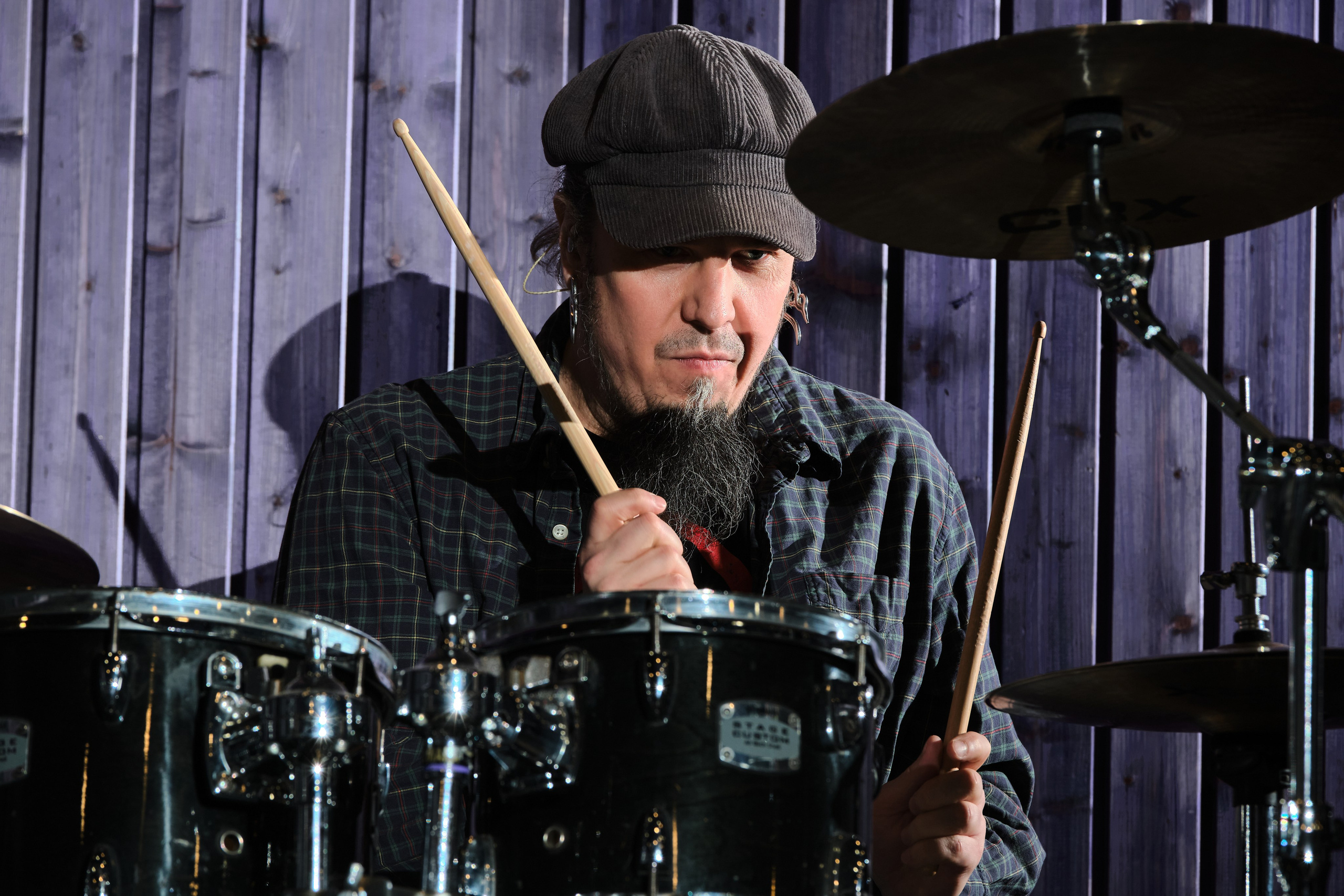 Фотограф для съемки музыкальной группы, услуги фотографа для музыкантов, певцов, эстрадной и концерной деятельности. Ваш фотограф для съемки концертов и мероприятий.