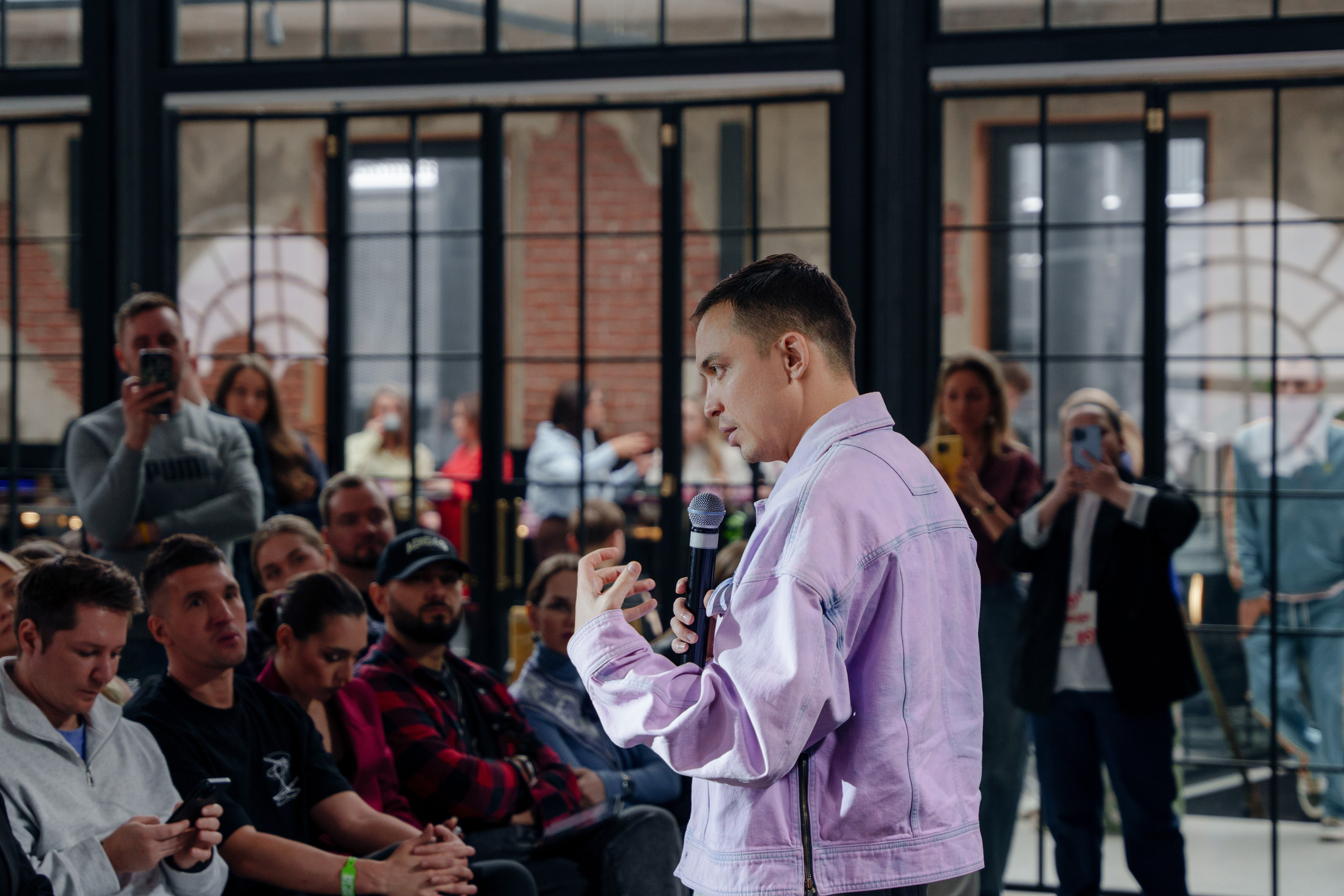 Репортажный фотограф на конференцию онлайн образования Instadium. Репортажный фотограф Москва Сергей Дружинин