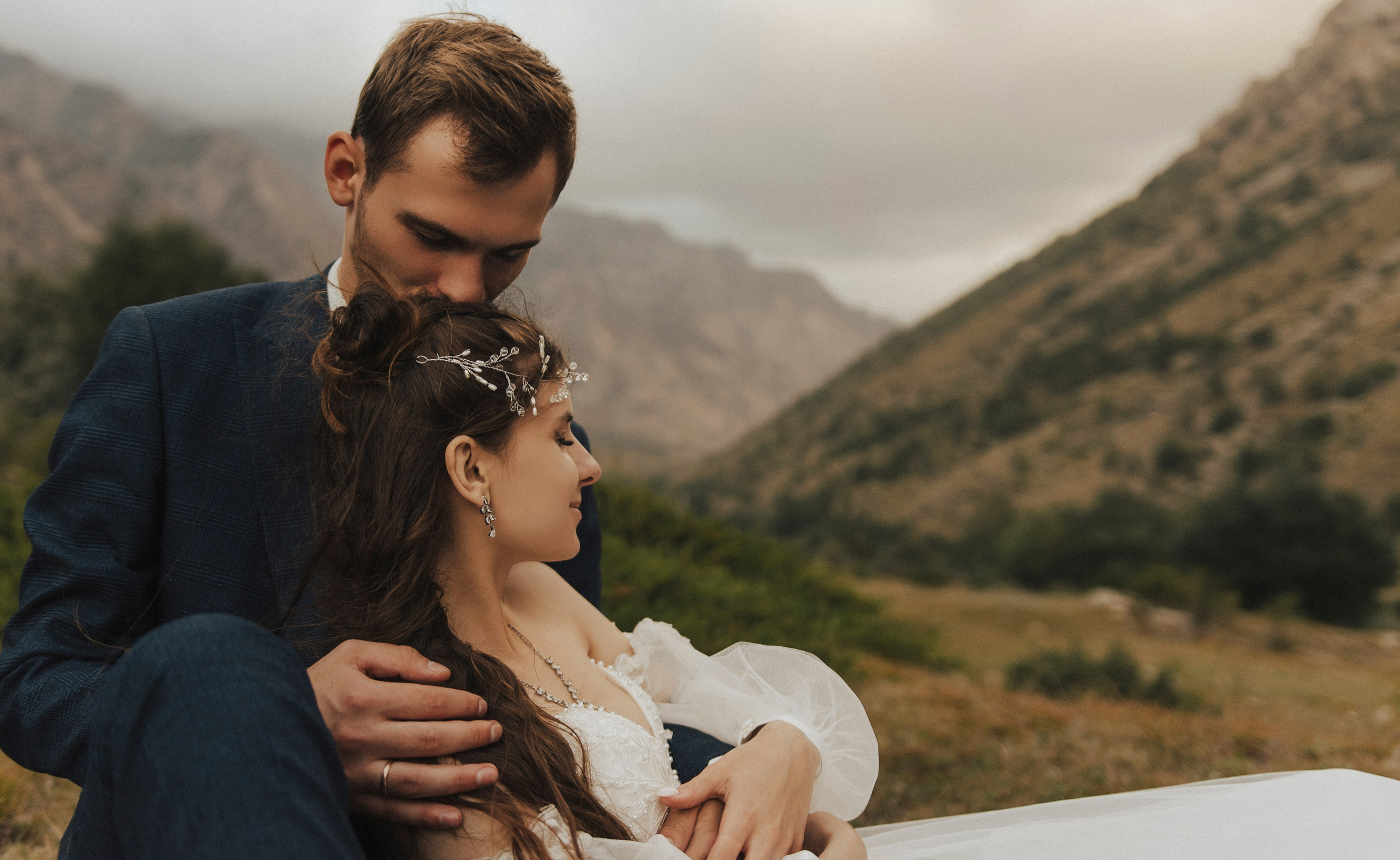МЕЖДУ НЕБОМ И ЗЕМЛЕЙ. Фотограф Настя Конник | Пятигорск | Эльбрус | Домбай | Архыз | Видеограф КМВ