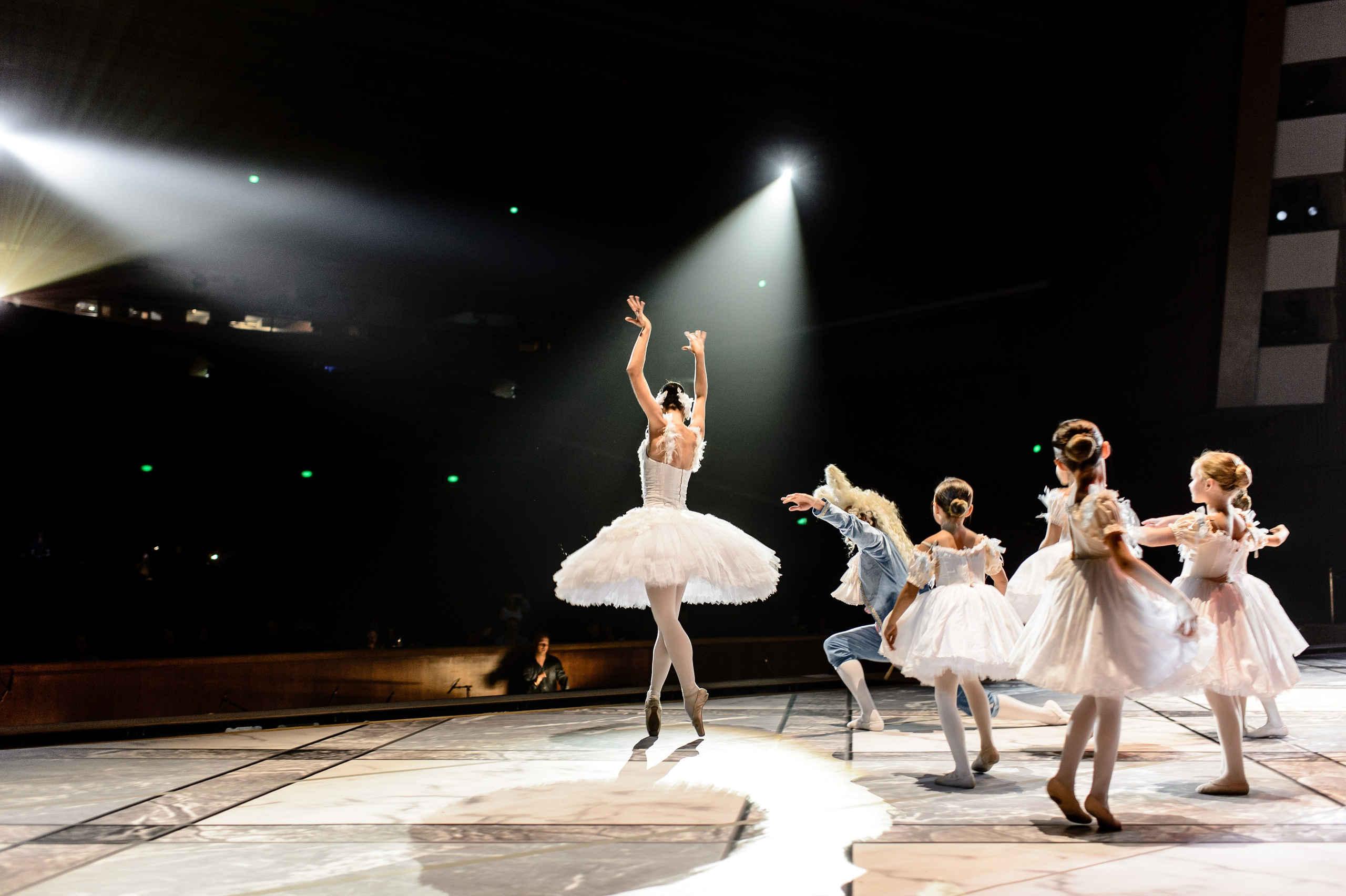 Balley. Moscow Kremlin. Bakcstage. Wedding and Destination photographer Rustam Kalimullin