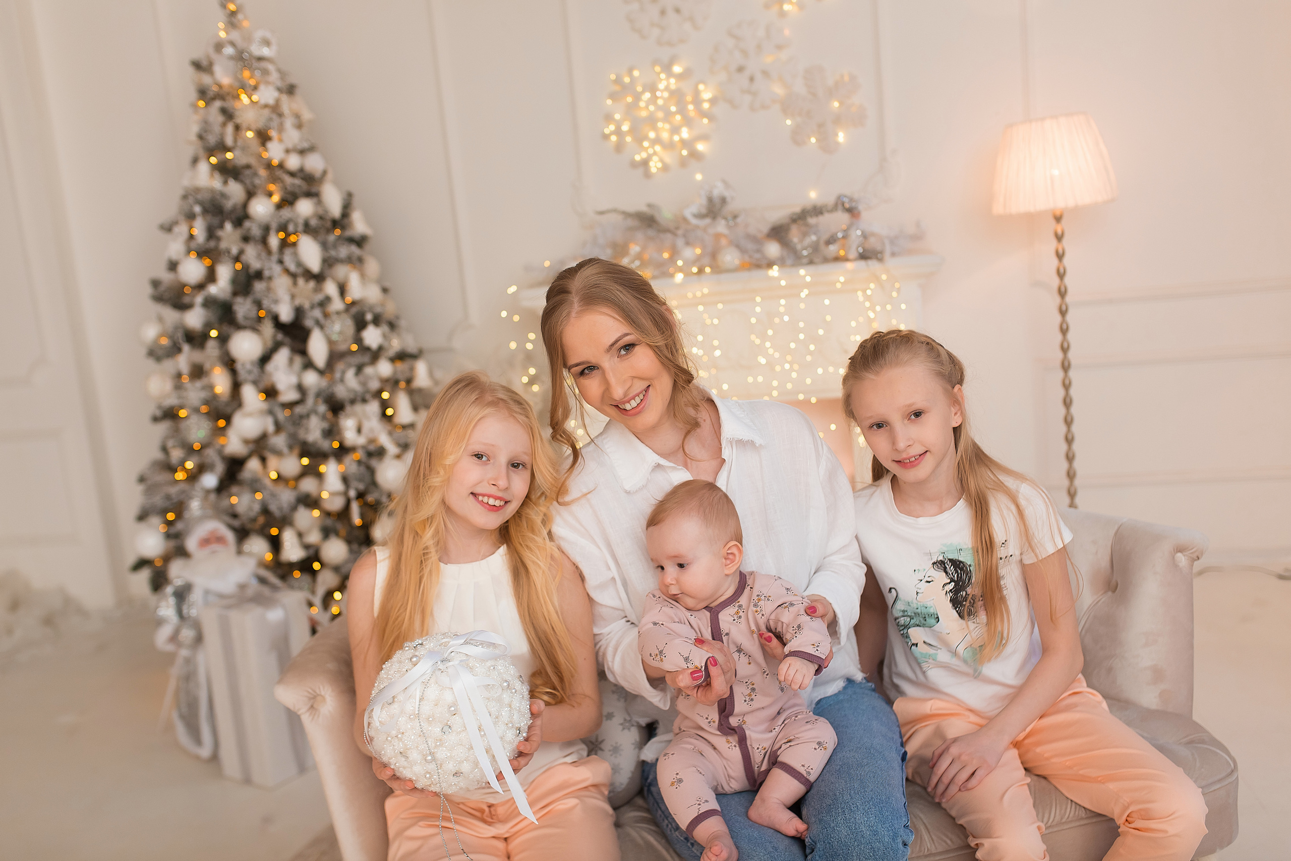 Семейные фотосессии в студии. Фотограф Лия Милк | Москва, Подмосковье