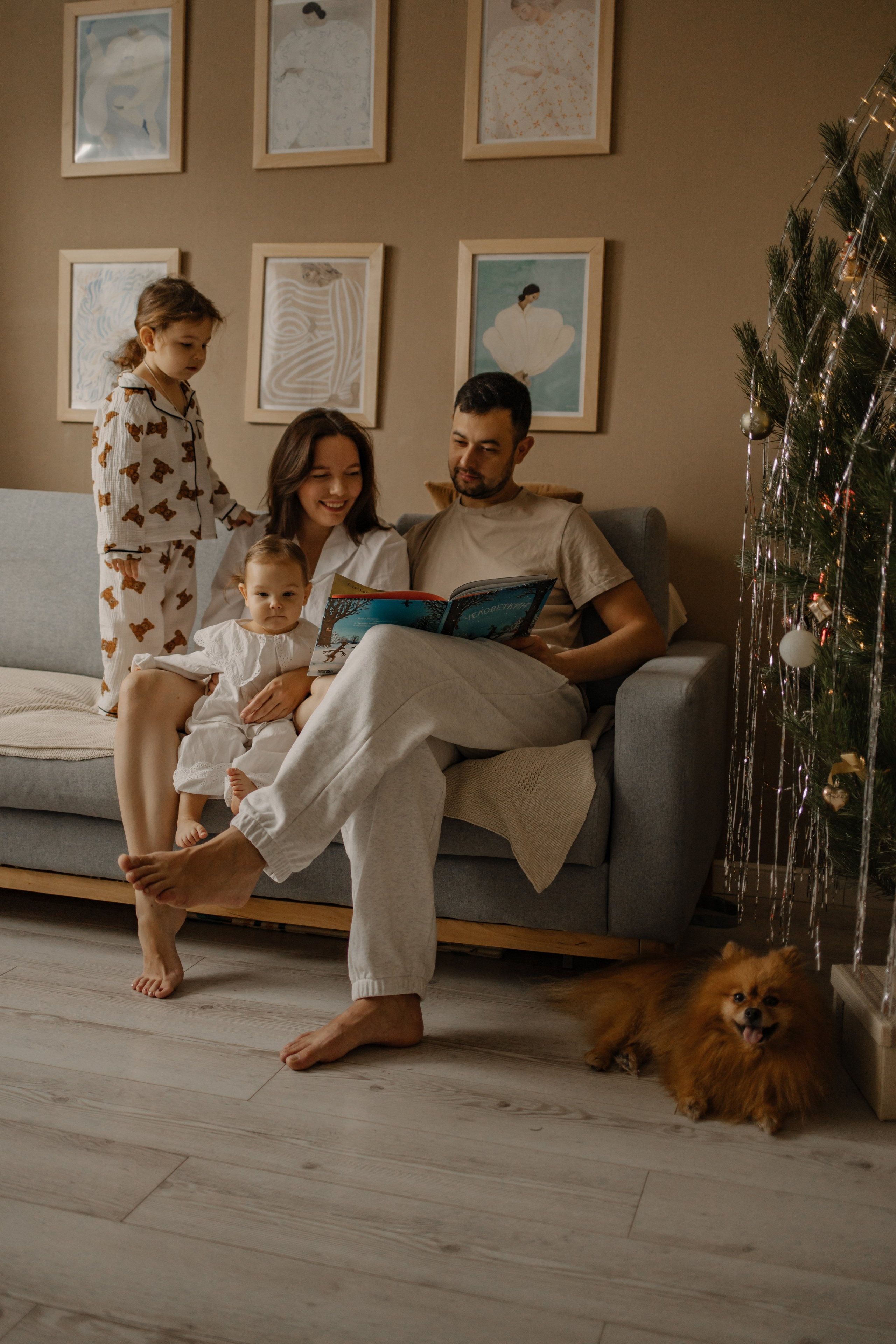 Виталий, Ксения, София, Мирослава и Маффин. Семейный фотограф в Москве Валерия Мясникова