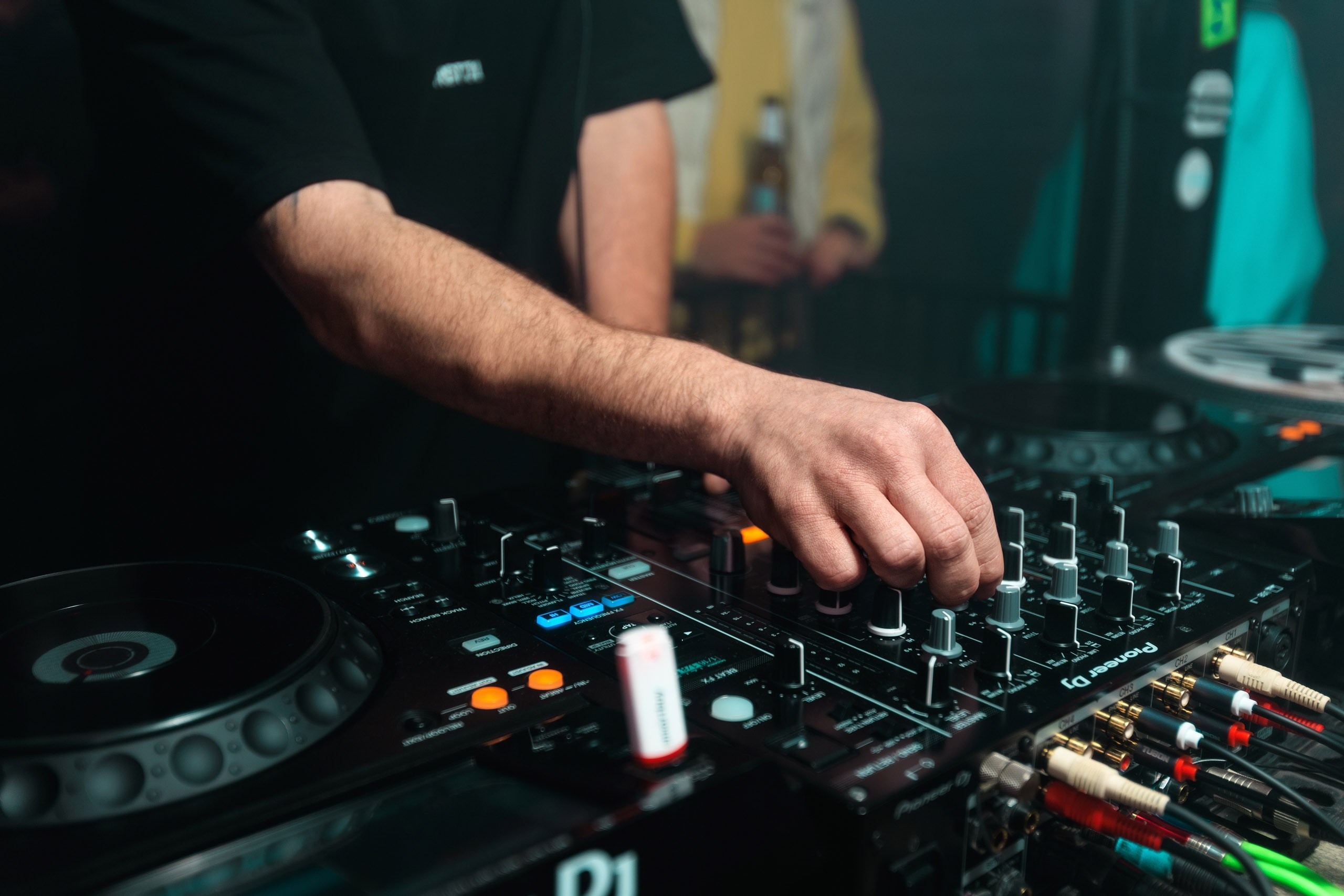 Octave (Ro) x stndrt13. Репортажный фотограф Екатеринбург | Яркий, качественный репортаж | Концерты, клубы, репортаж, праздники, корпоративы