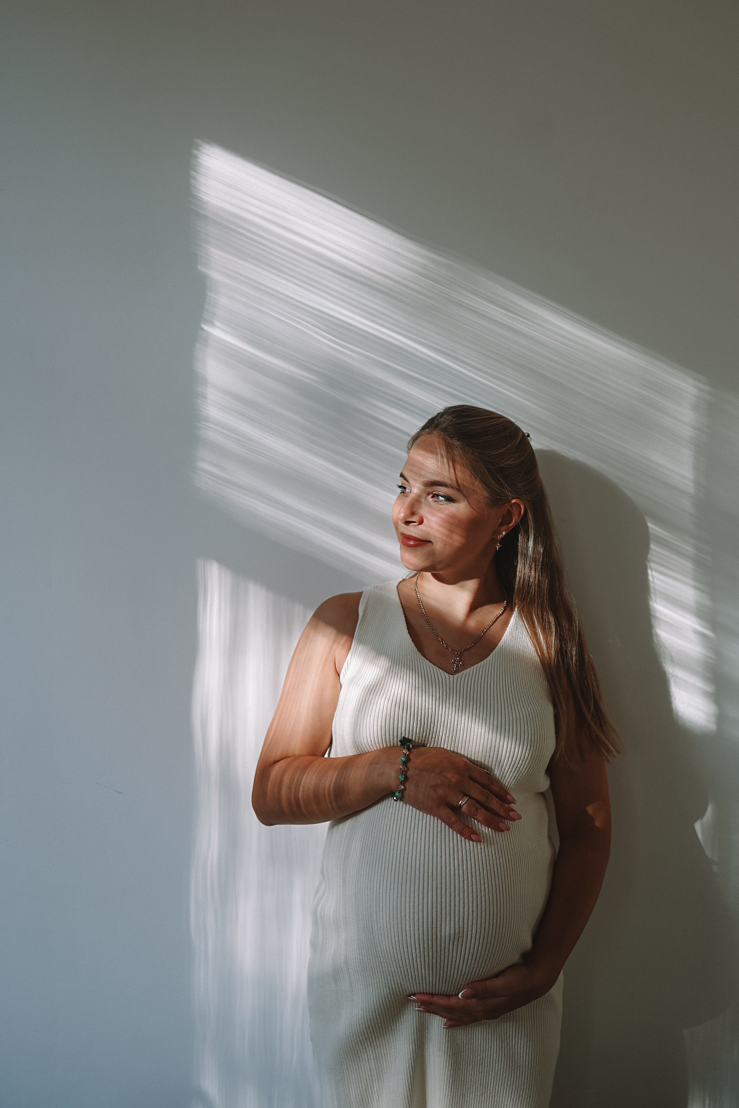 Квартира (беременность). Семейный фотограф Тюмень, фотограф на роды Салмина Мария