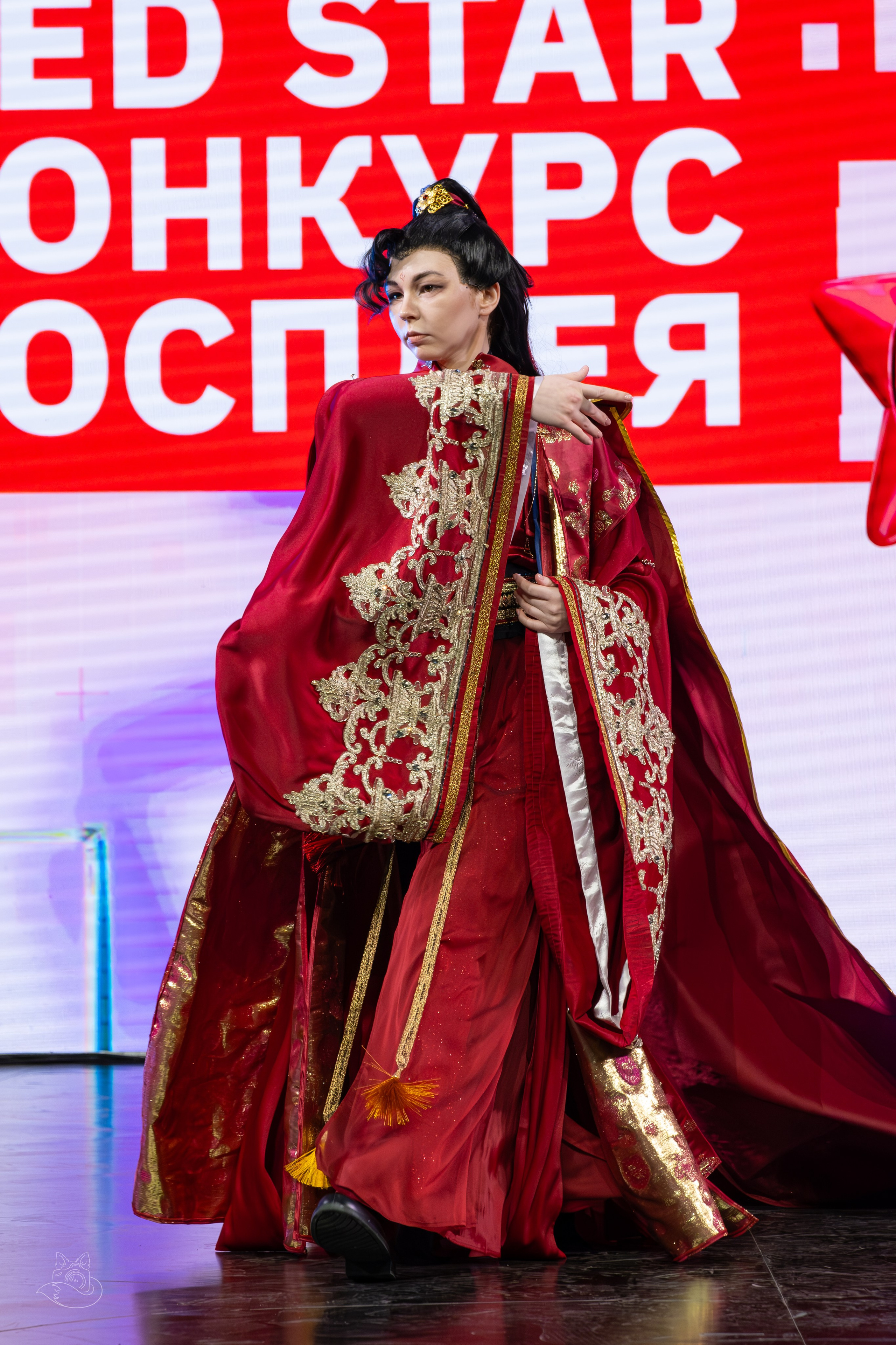 Сцена РЭД ЭКСПО 2024. Косплей фотограф