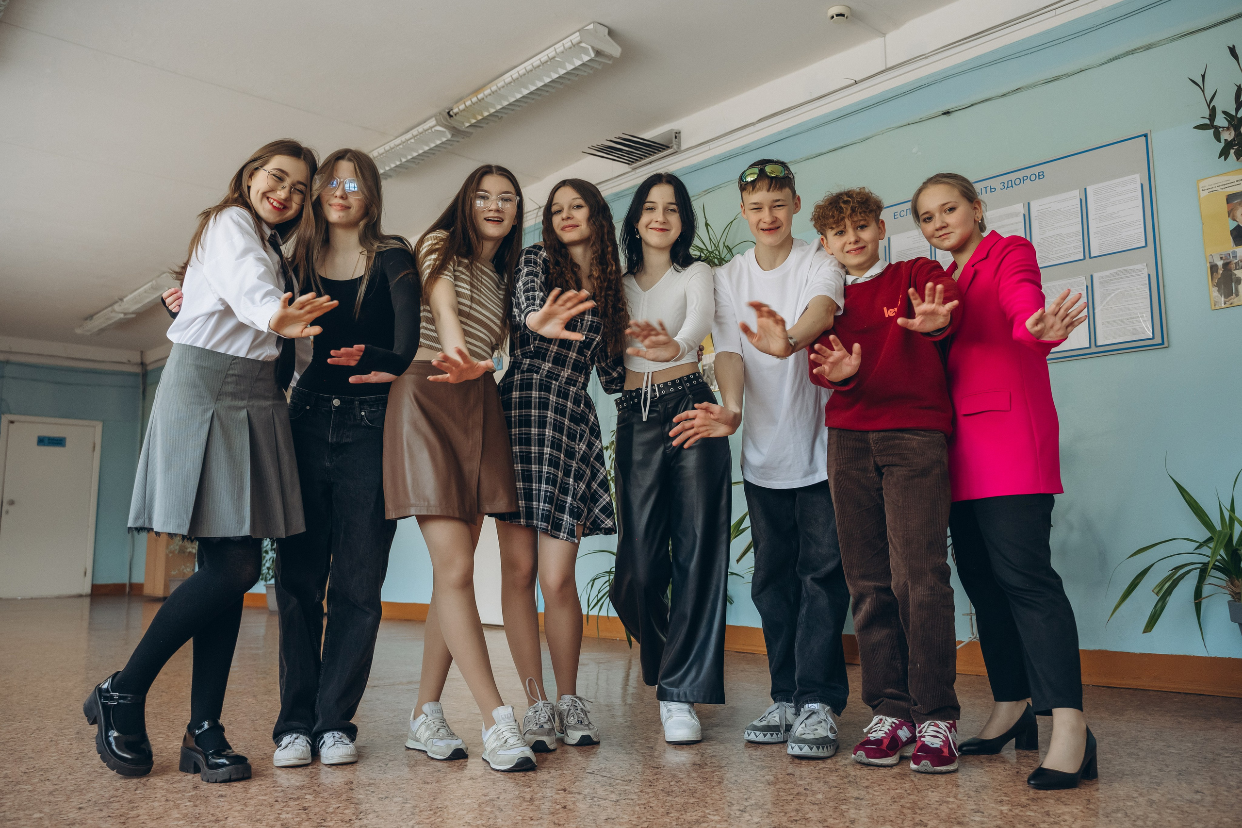 ВЫПУСКНИКИ 9 КЛАСС. МАРГАРИТА КУДРЯШОВА СВАДЕБНЫЙ И СЕМЕЙНЫЙ ФОТОГРАФ ТВЕРЬ МОСКВА