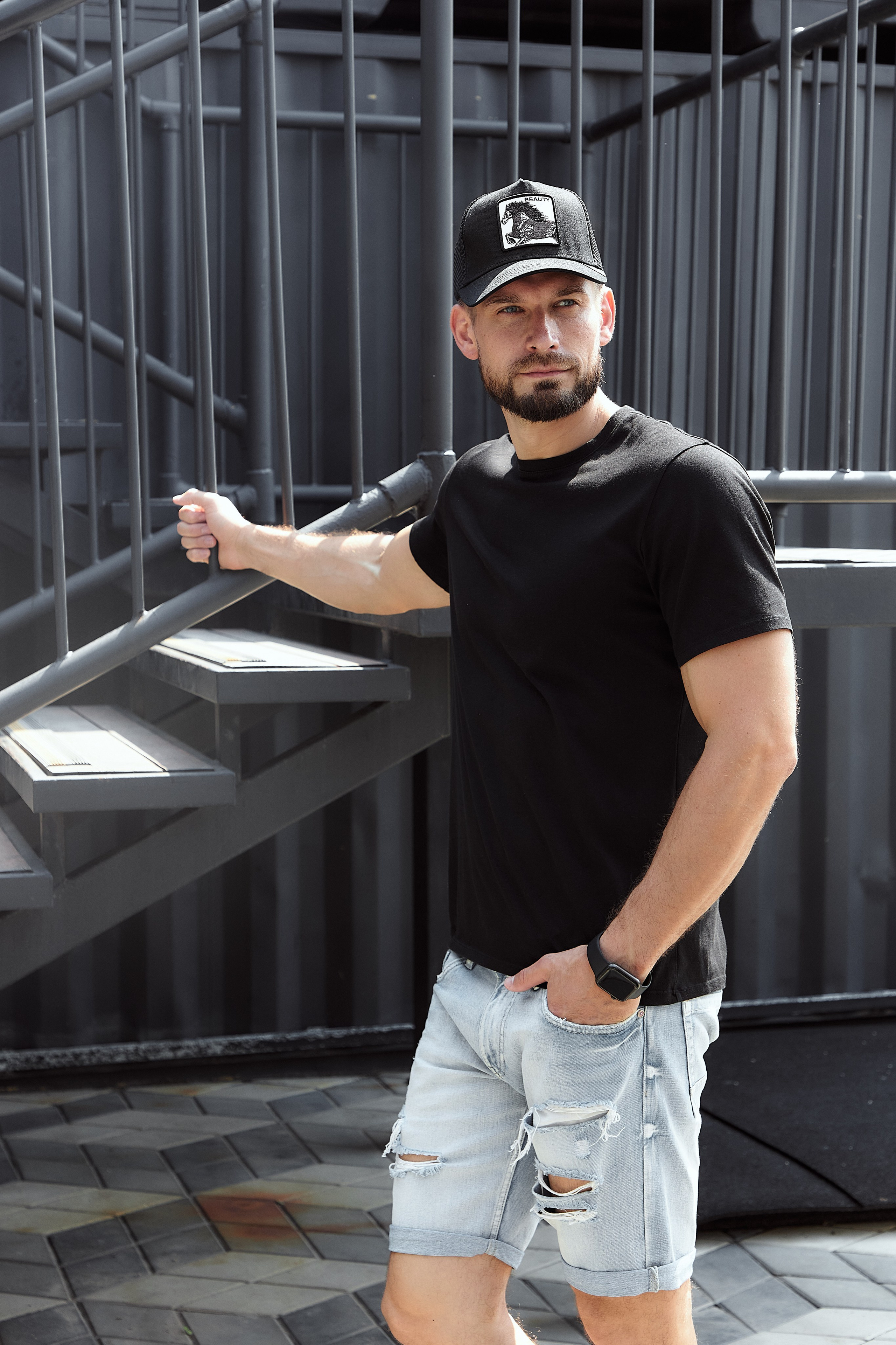 КОЛЯ. Продающий контент для маркетплейсов и e-commerce «под ключ»