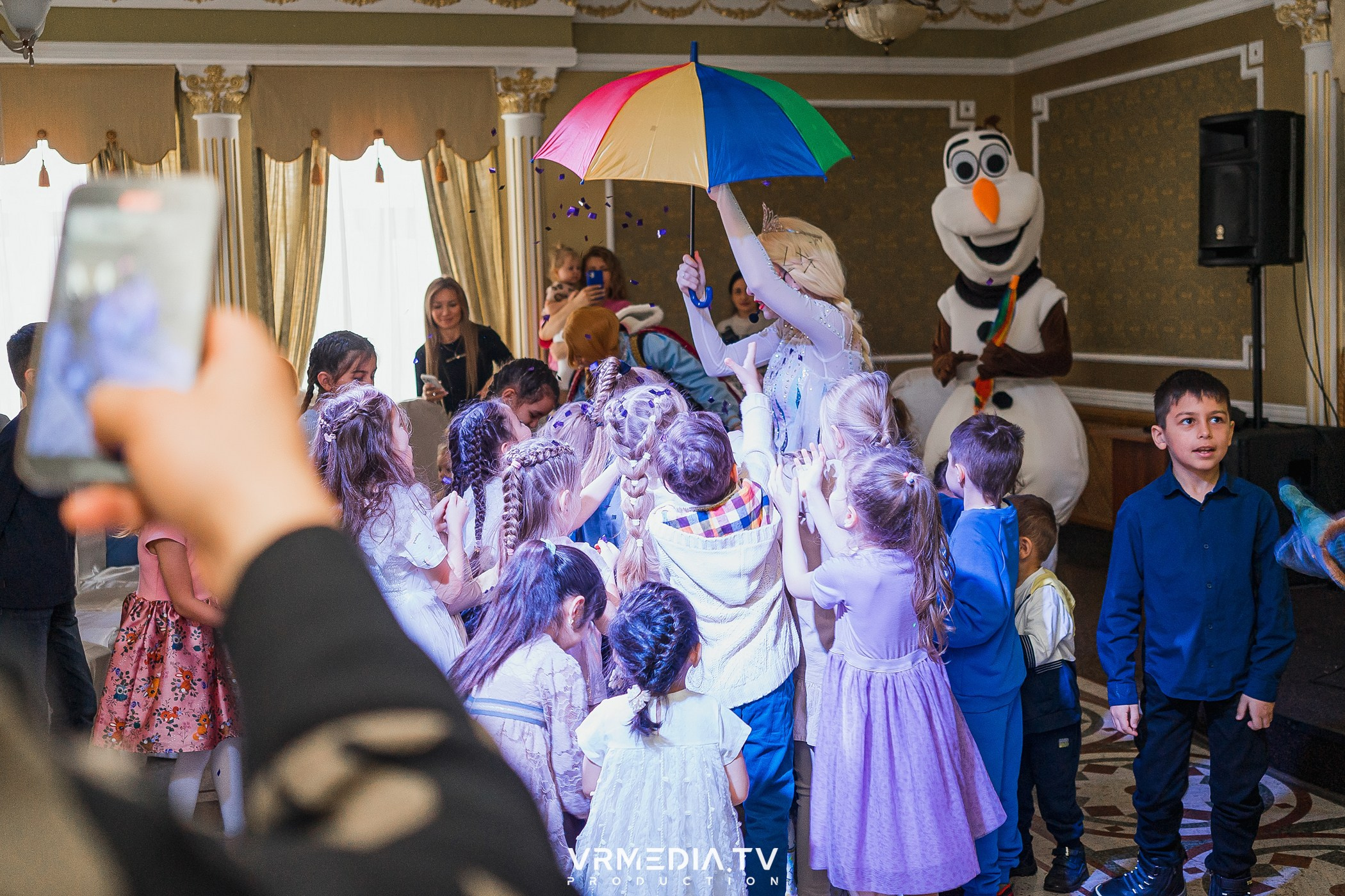 ХОЛОДНОЕ СЕРДЦЕ в ресторане «Империя»