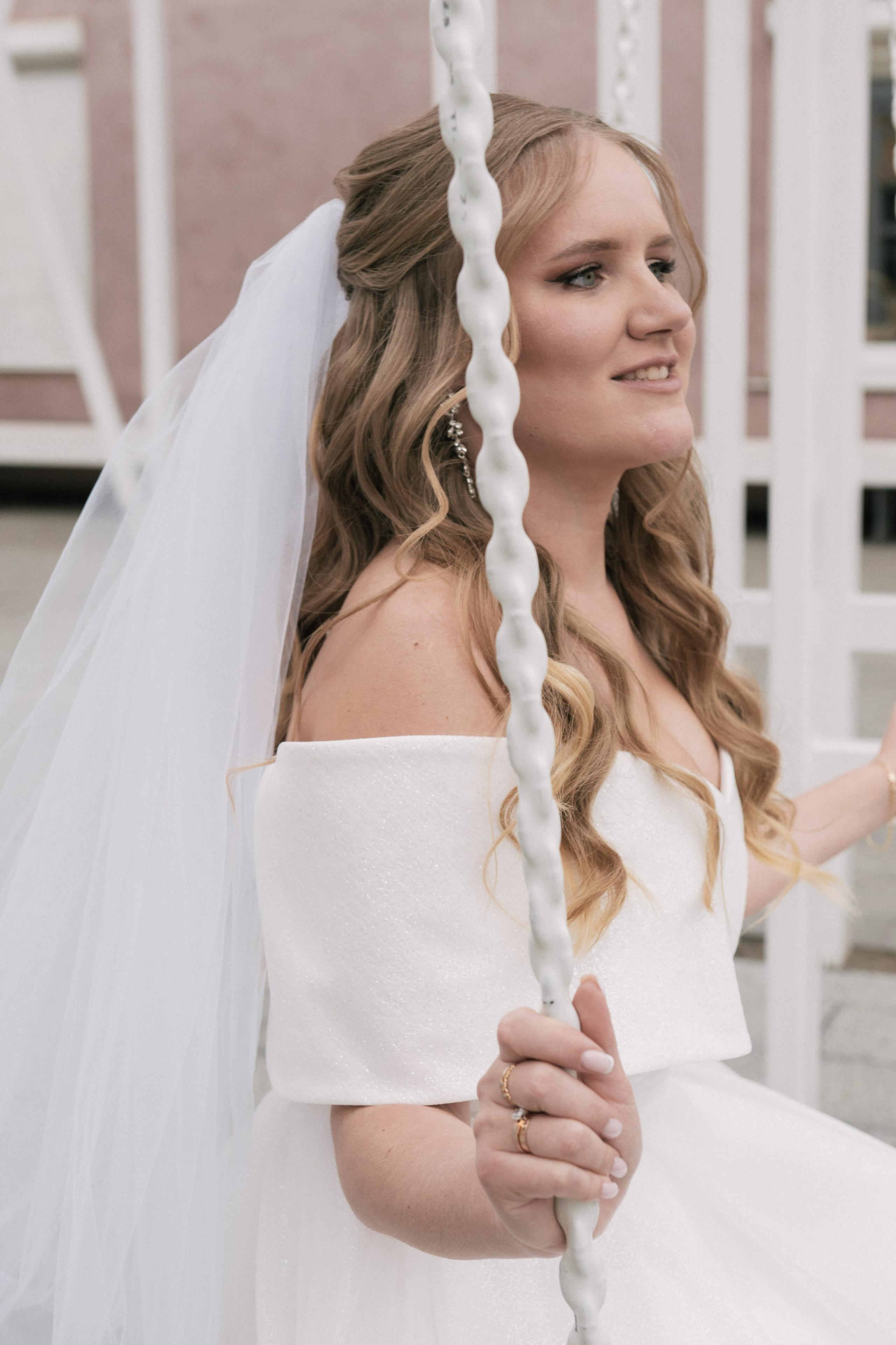 Прогулка жениха и невесты по городу