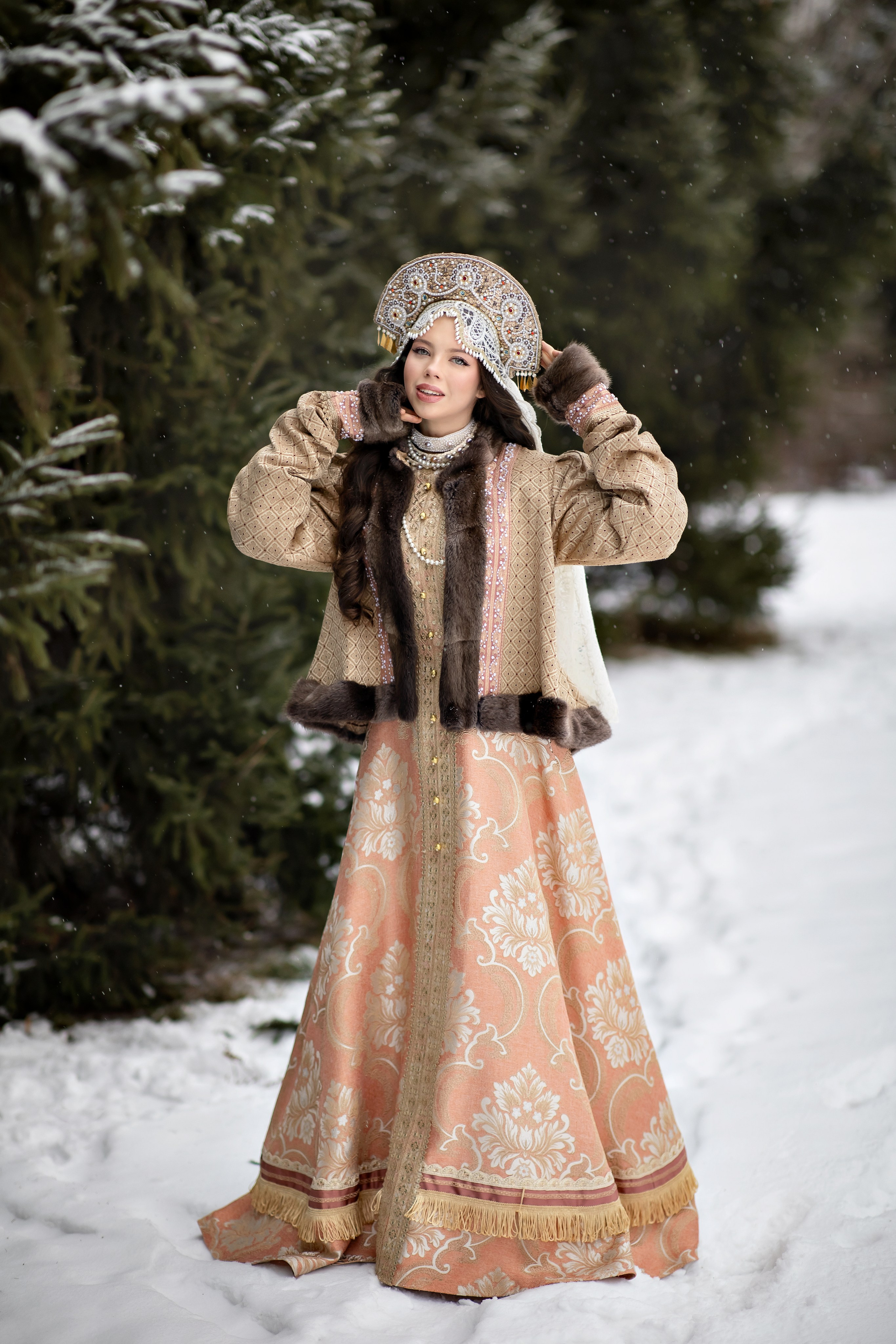 A6. Дизайнер костюмов и украшений, фотограф