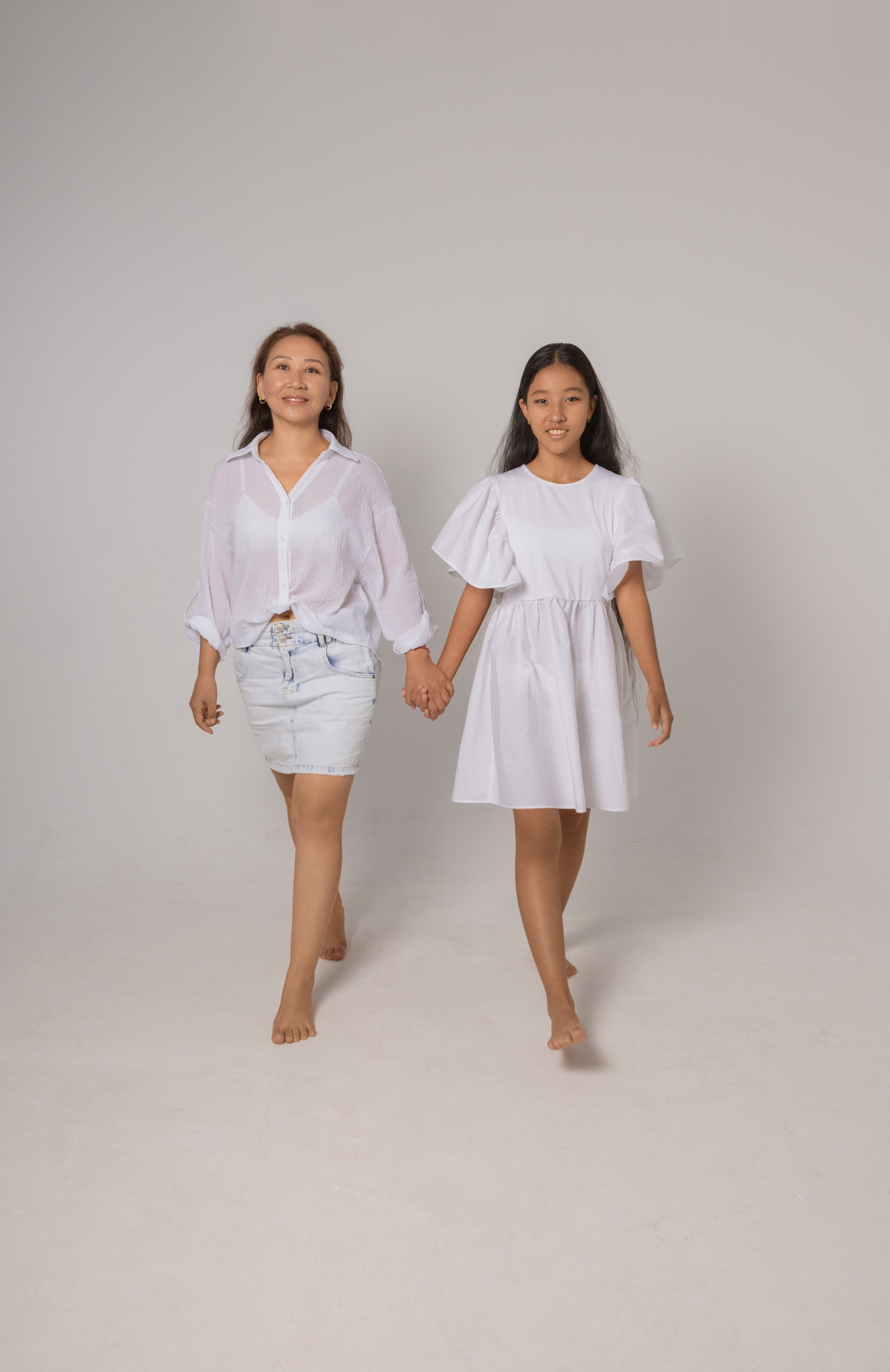 Агата с мамой. Семейный фотограф Кызыл Олчей Ензак