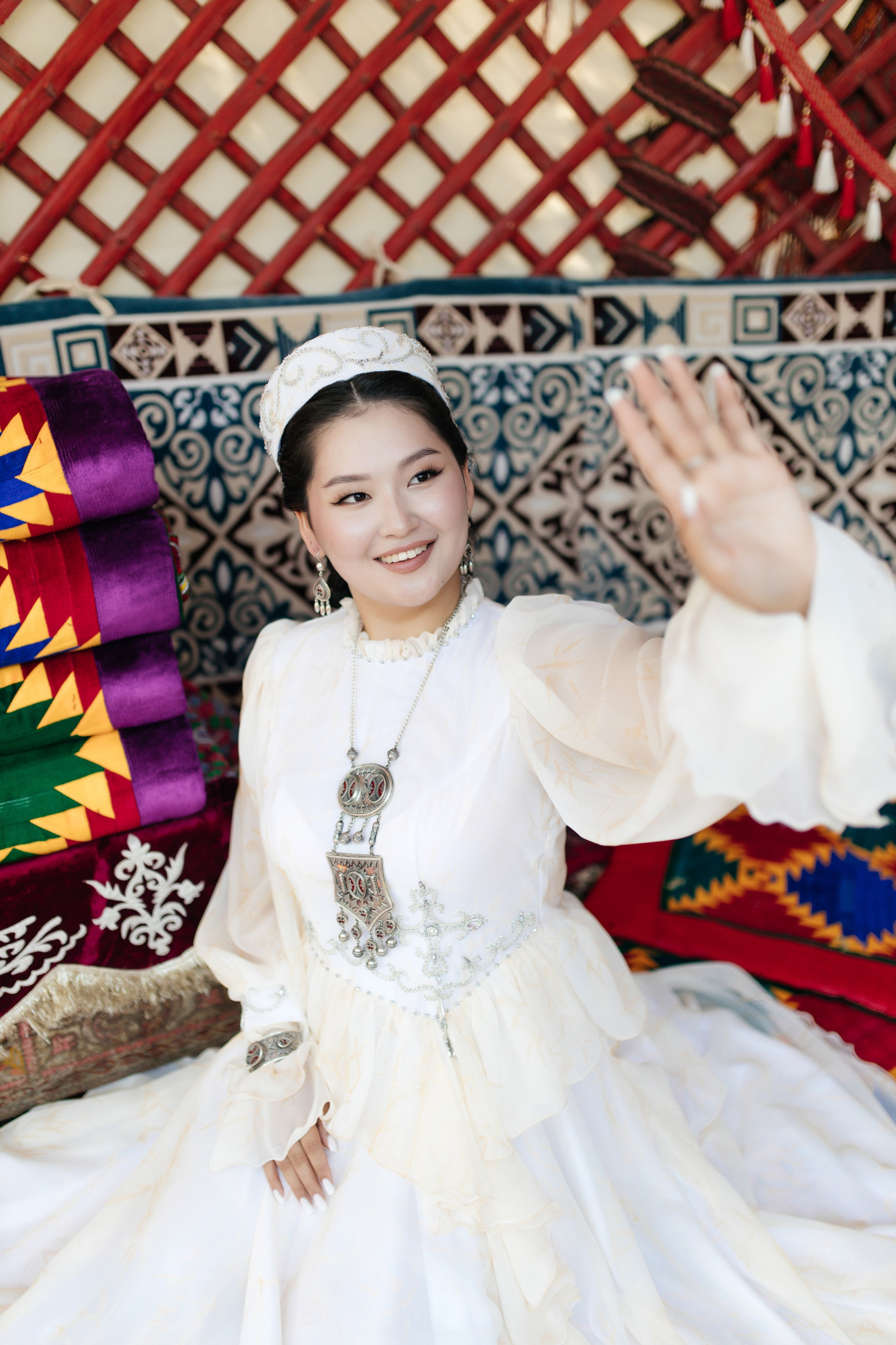 Aynur — syrğa salu. Wedding and Love story Photographer