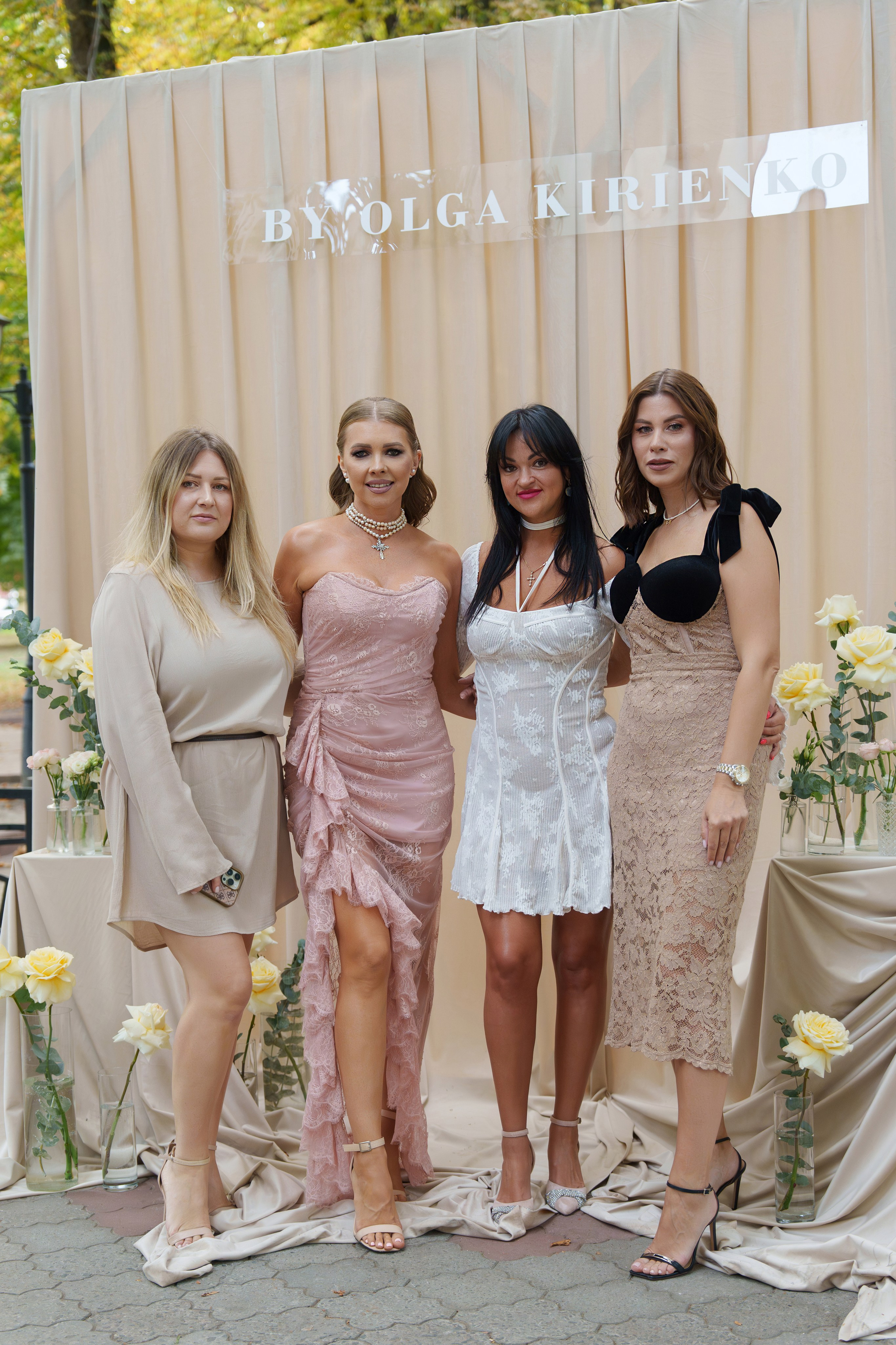 BY OLGA KIRIENKO. Свадебный и репортажный фотограф Элина Козырьянова