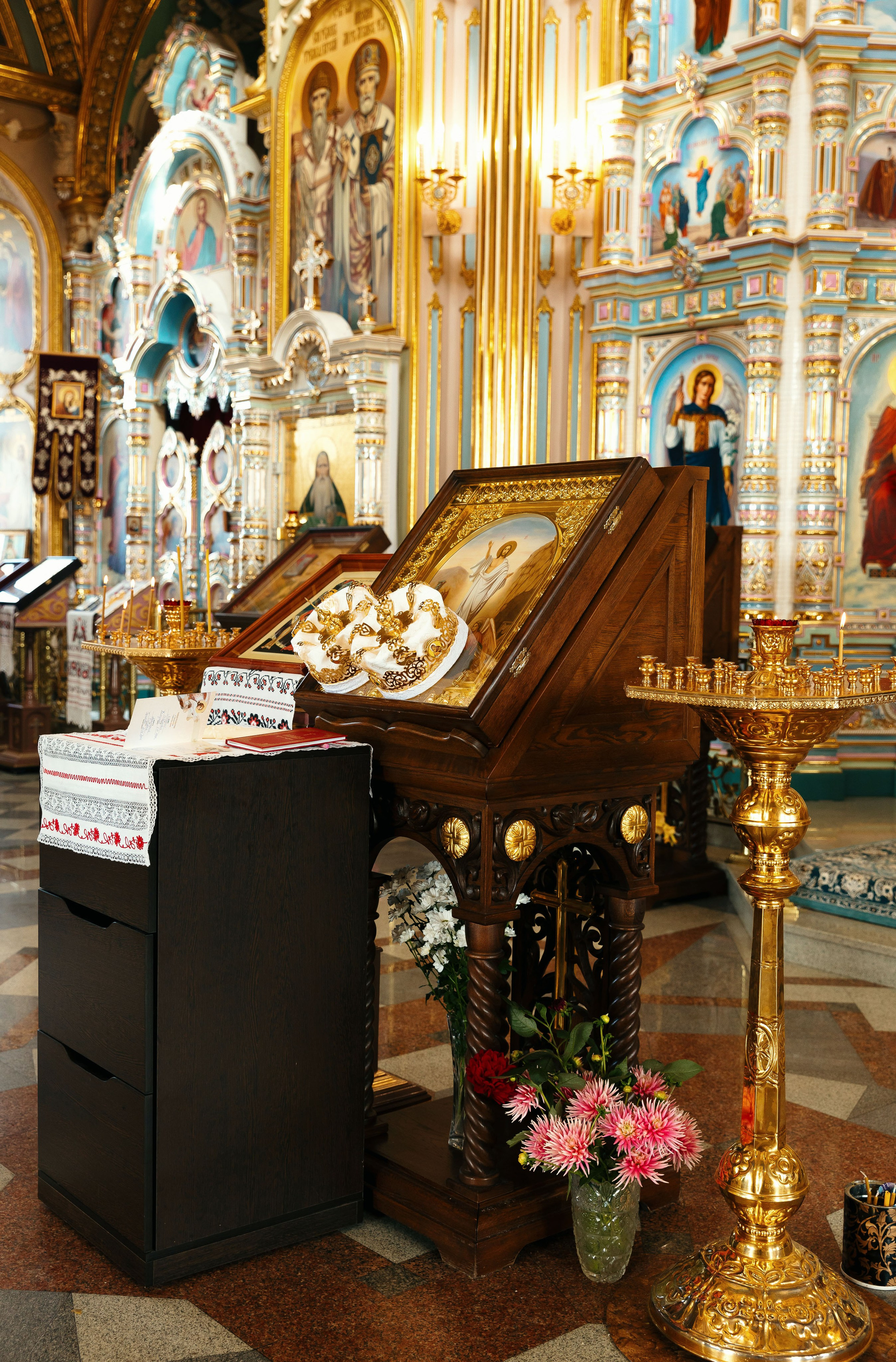 Михаил и Анастасия