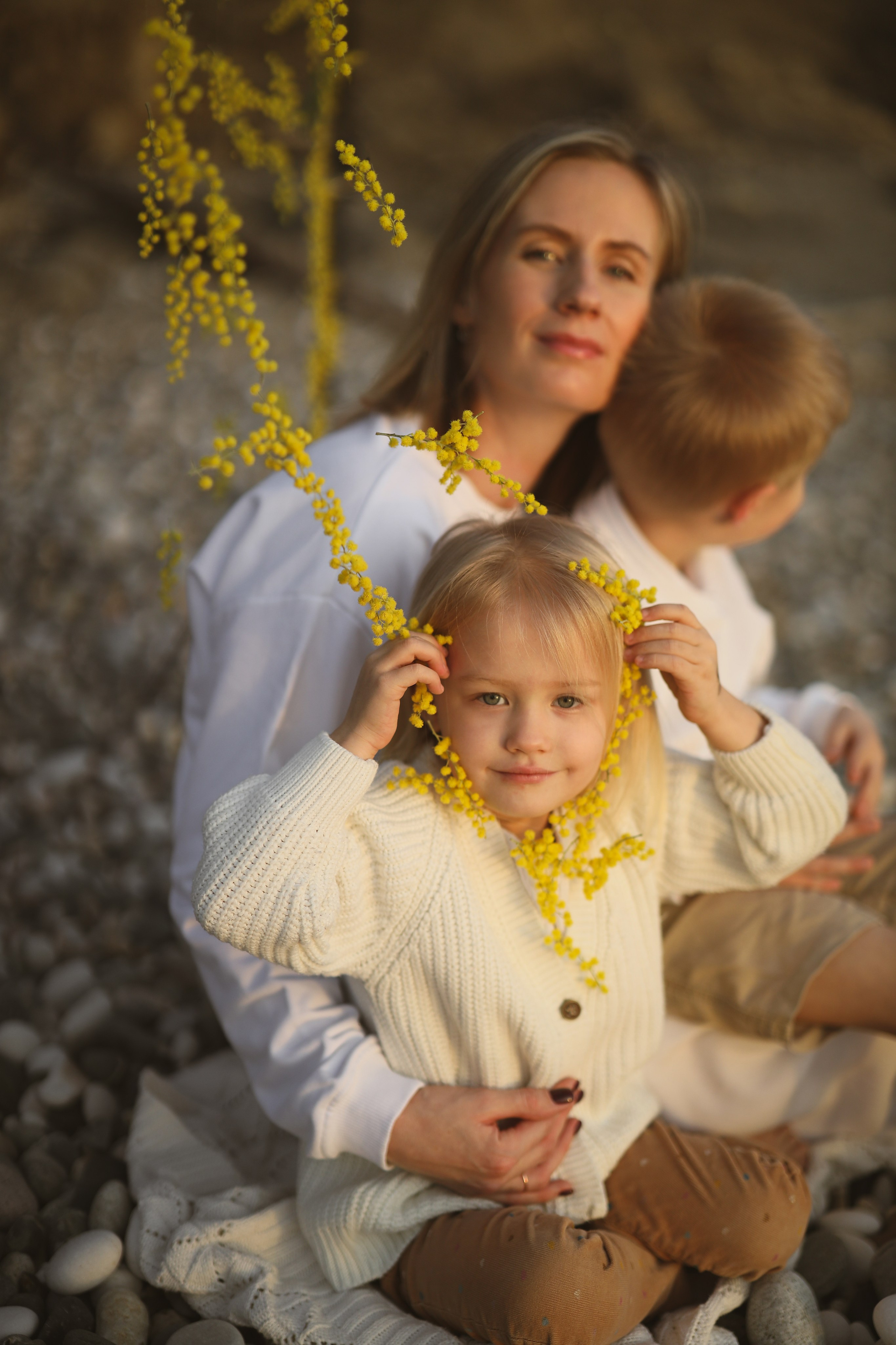 Семейная фотосессия на пляже в Абхазии. Свадебный и семейный фотограф в Абхазии Жанна Соснина