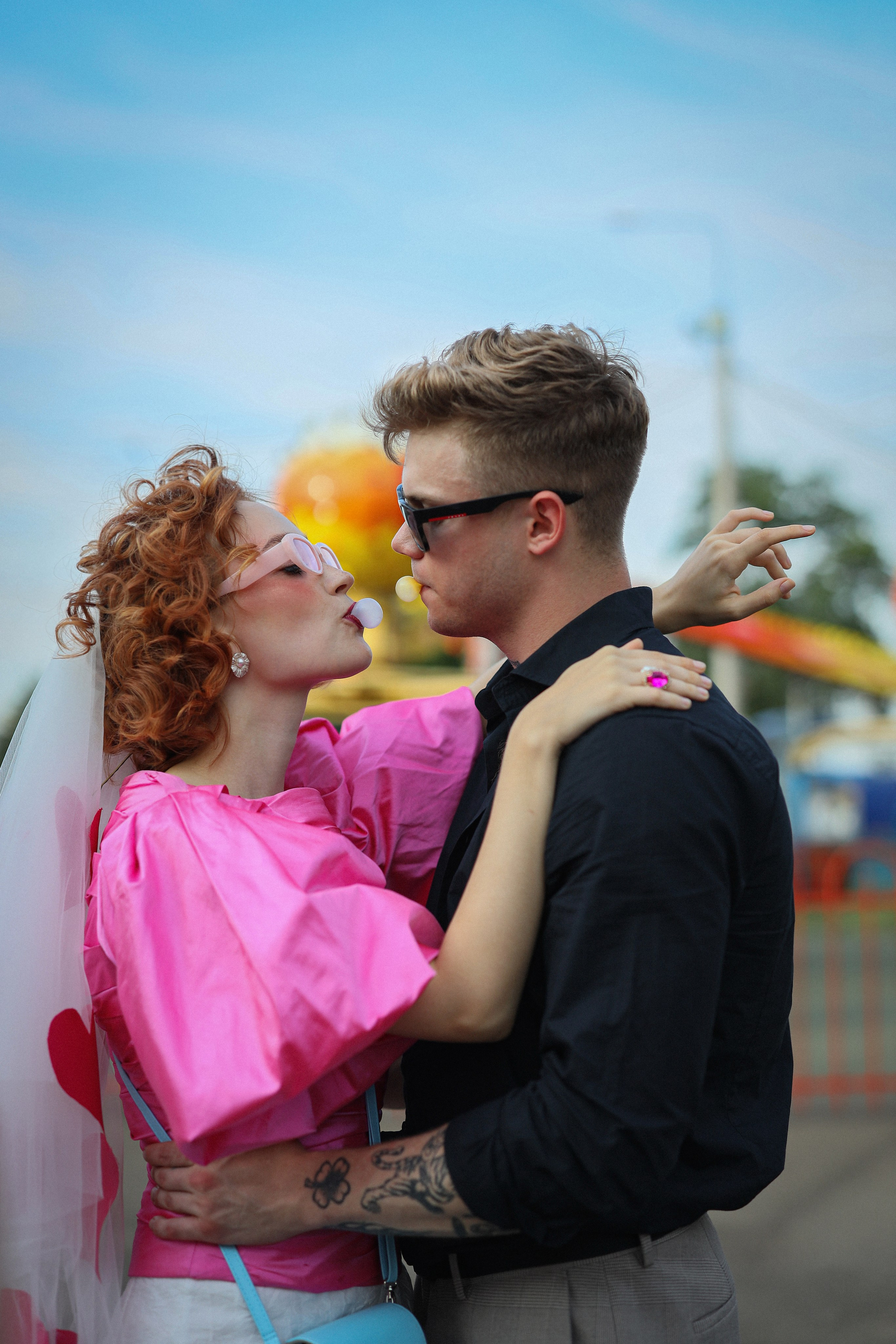 Свадебная фотосессия в парке аттракционов. Свадебный и семейный фотограф в Абхазии Жанна Соснина