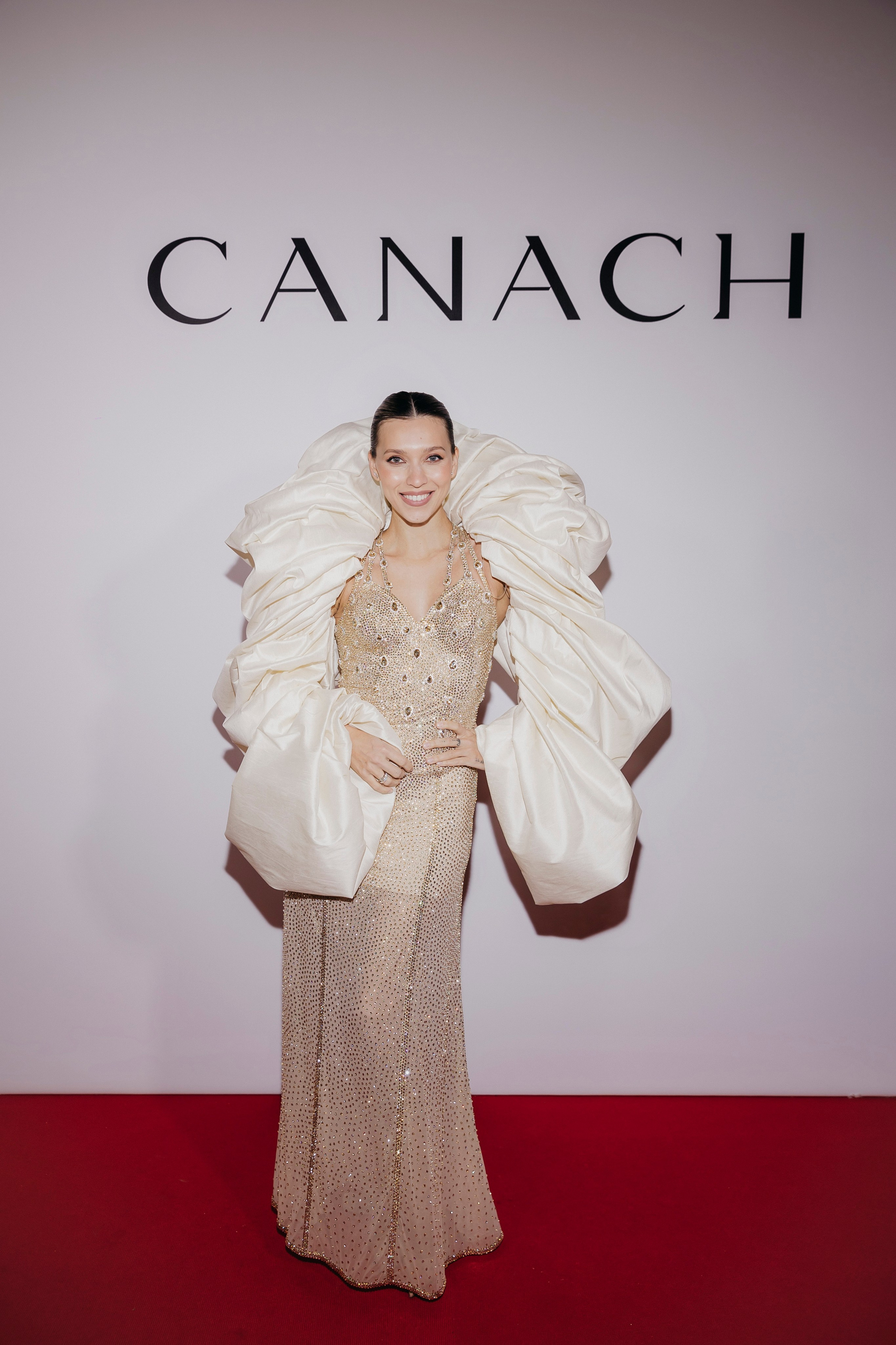 Регина Тодоренко CANACH fashion show 