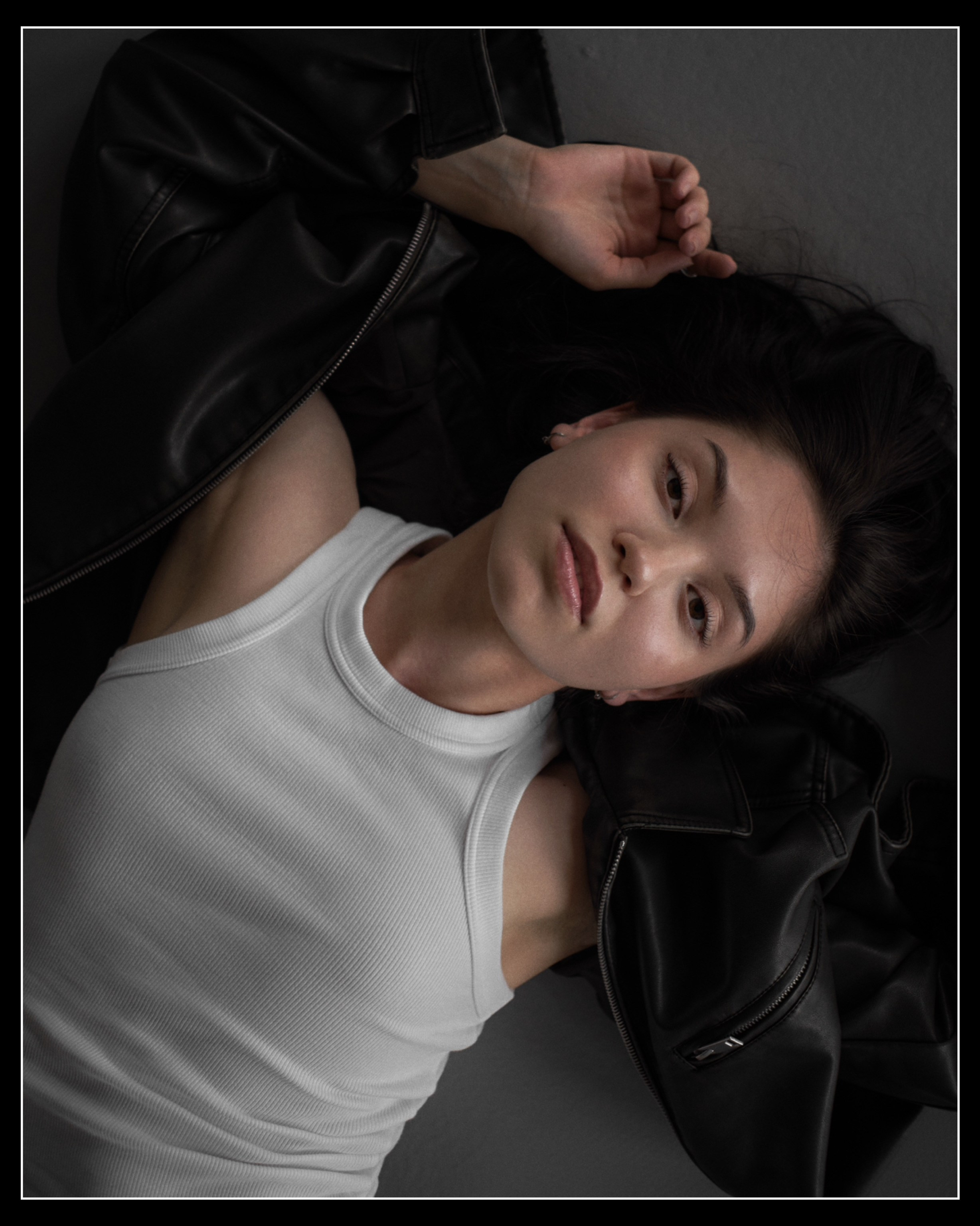 /arina. Привет) Меня зовут Анита и я фотограф из Сургута