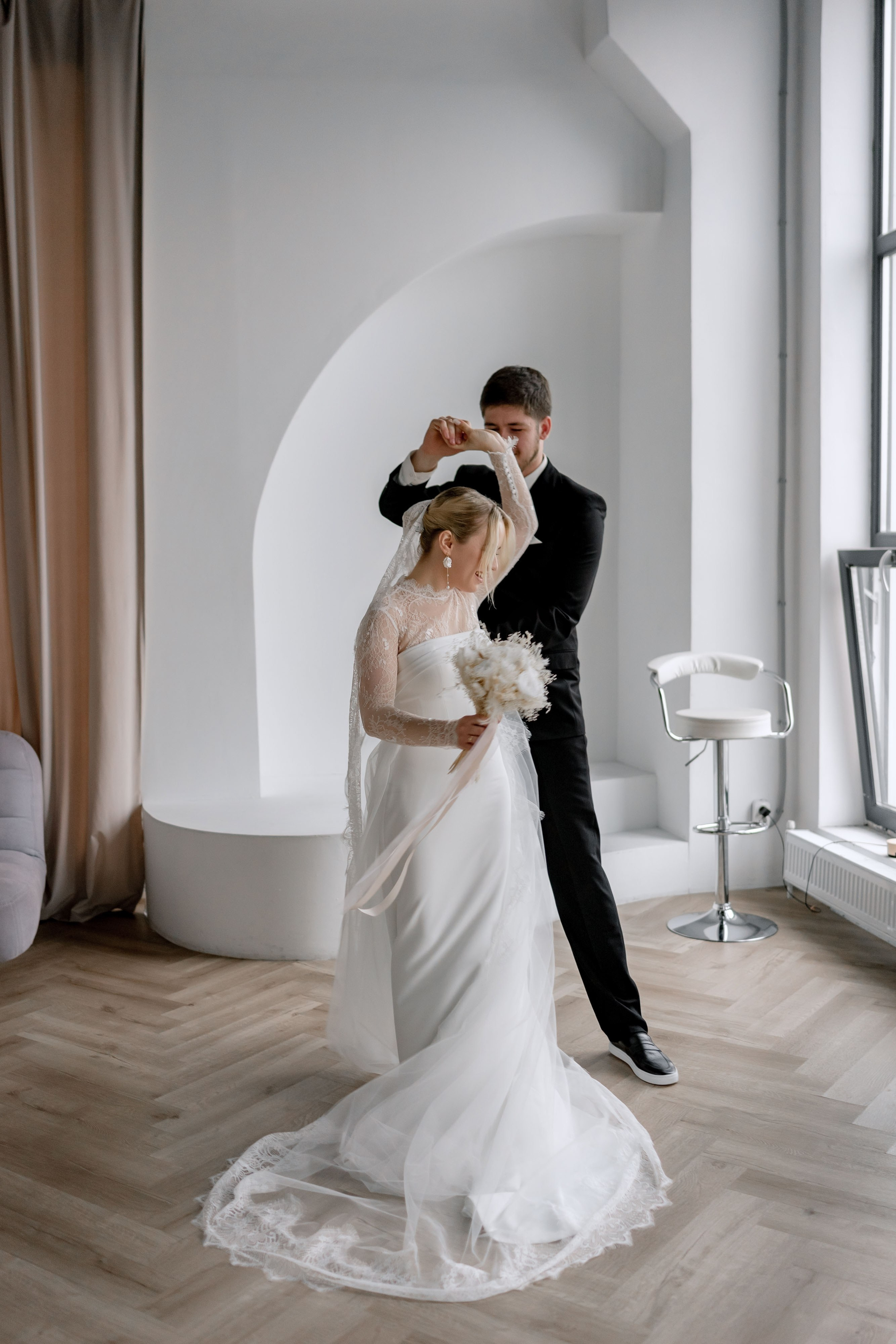 Свадьба в Уфе, венчание в Евангелическо-Лютеранская церкви. Свадебный фотограф в Уфе — Данилова Елена