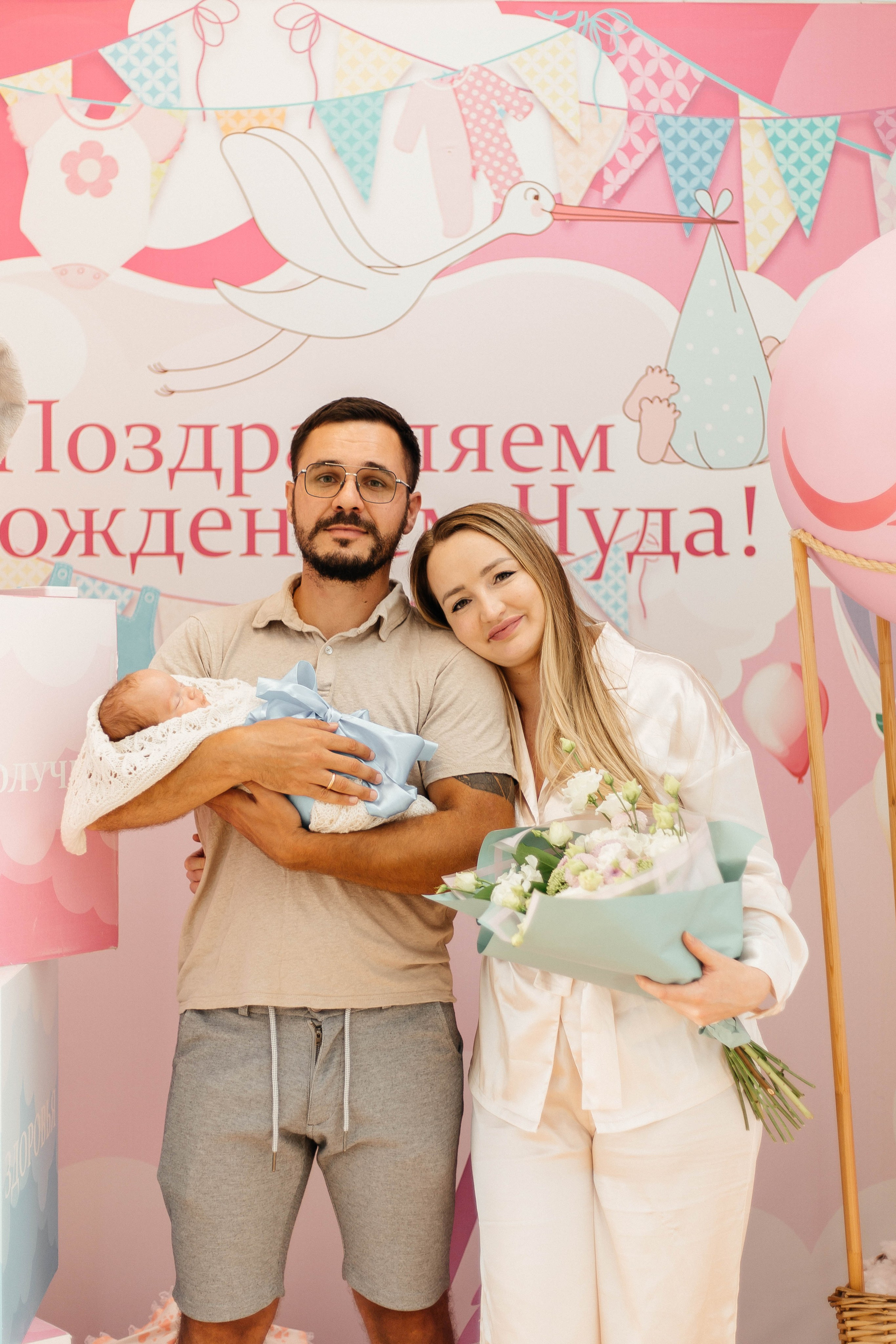 Выписка из роддома. Фотограф Алина Галатова в Краснодаре