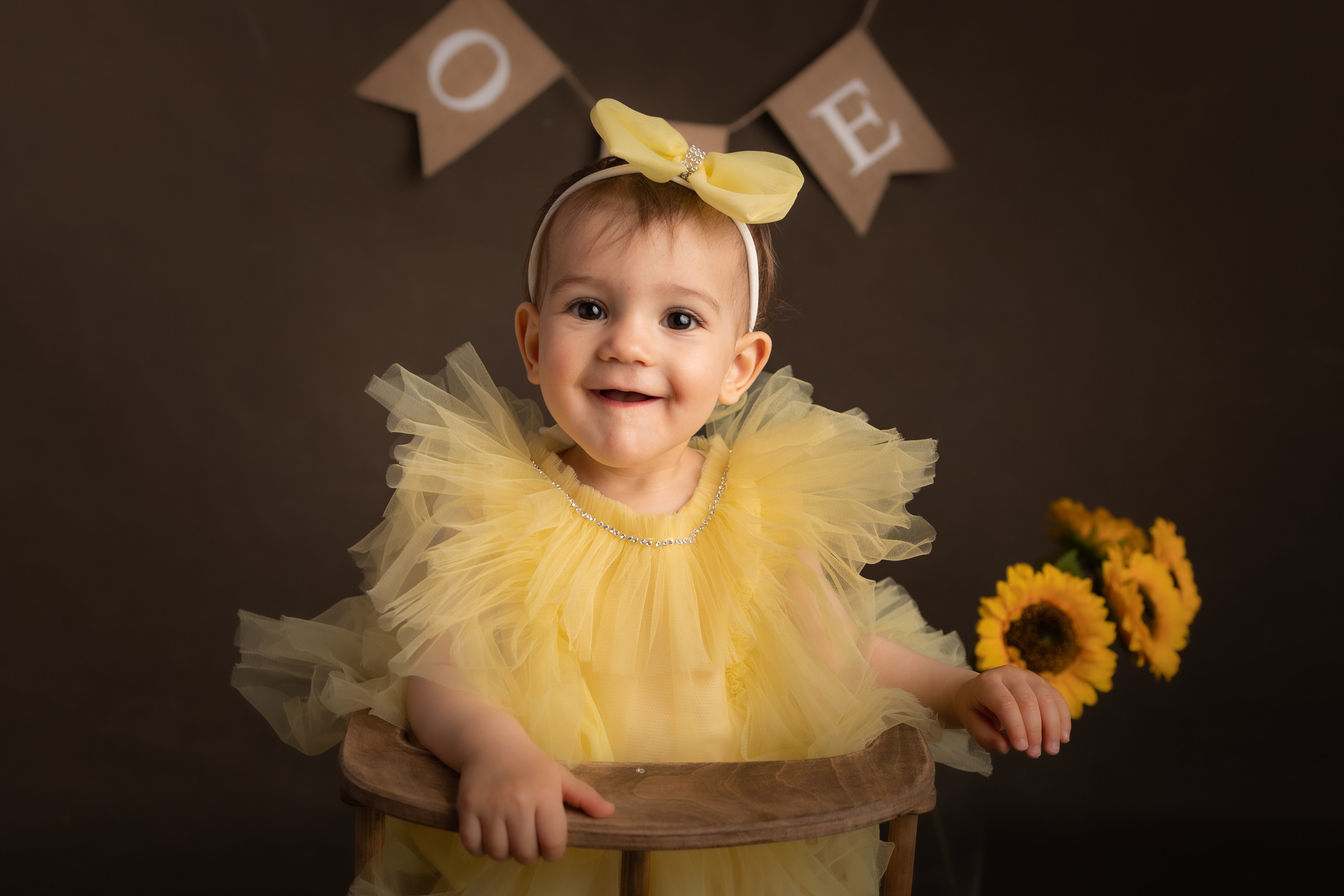 От 9 месяцев  - Фотограф новорожденных: магия детства в каждом снимке. Фотограф новорожденных: волшебные моменты первых дней жизни