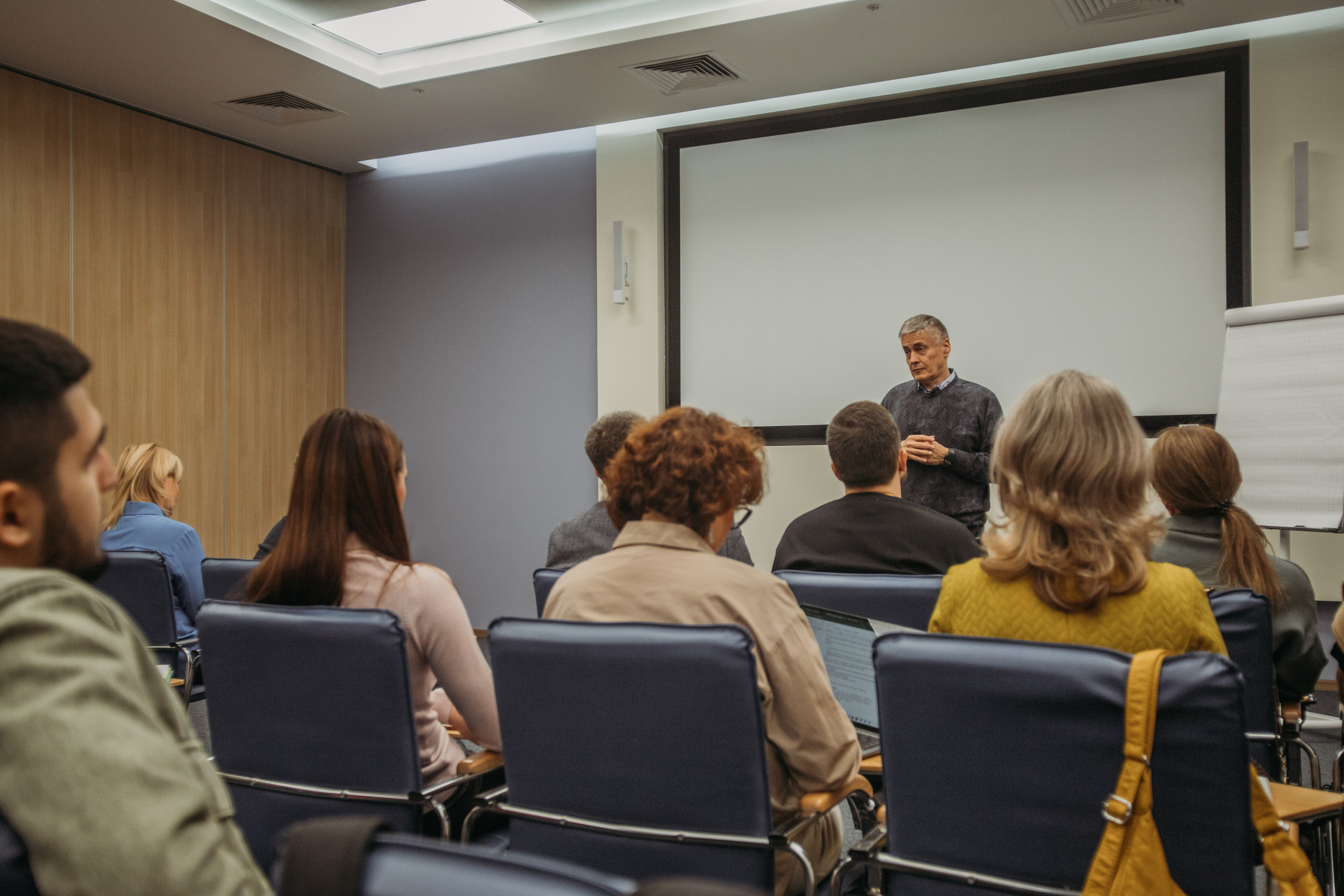 Тренинг по НЛП технологиям Михаила Пелехатого. Венера Гайн. Репортажный фотограф  Тюмень. Обучение фотографии с 0