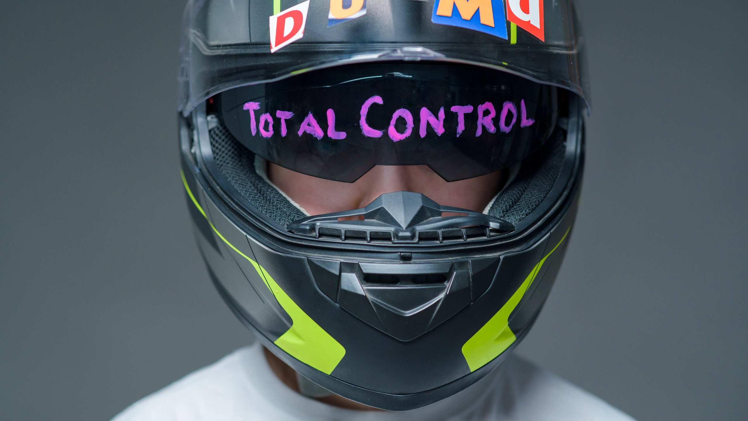 Фотопроект самоизоляция, сомнамбула, сновидческие видения, философия, одиночество, арт-фотография. девушка