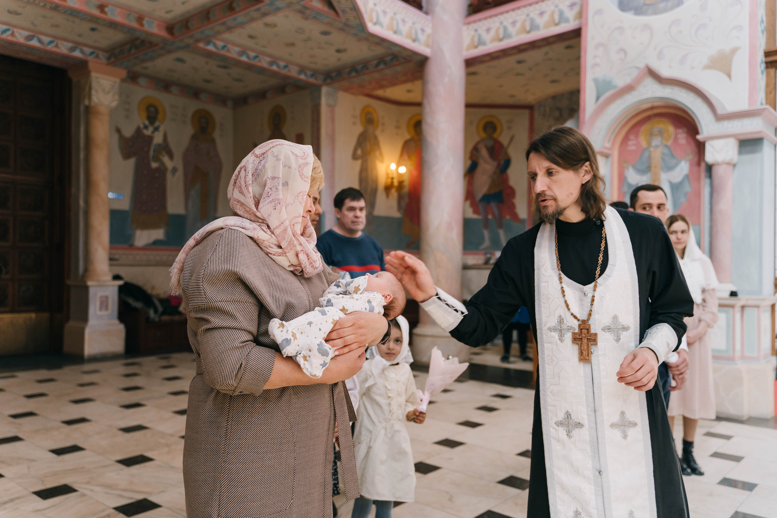 Фотограф на крещение в Самаре Сергей Логинов. Фотограф Сергей Логинов
