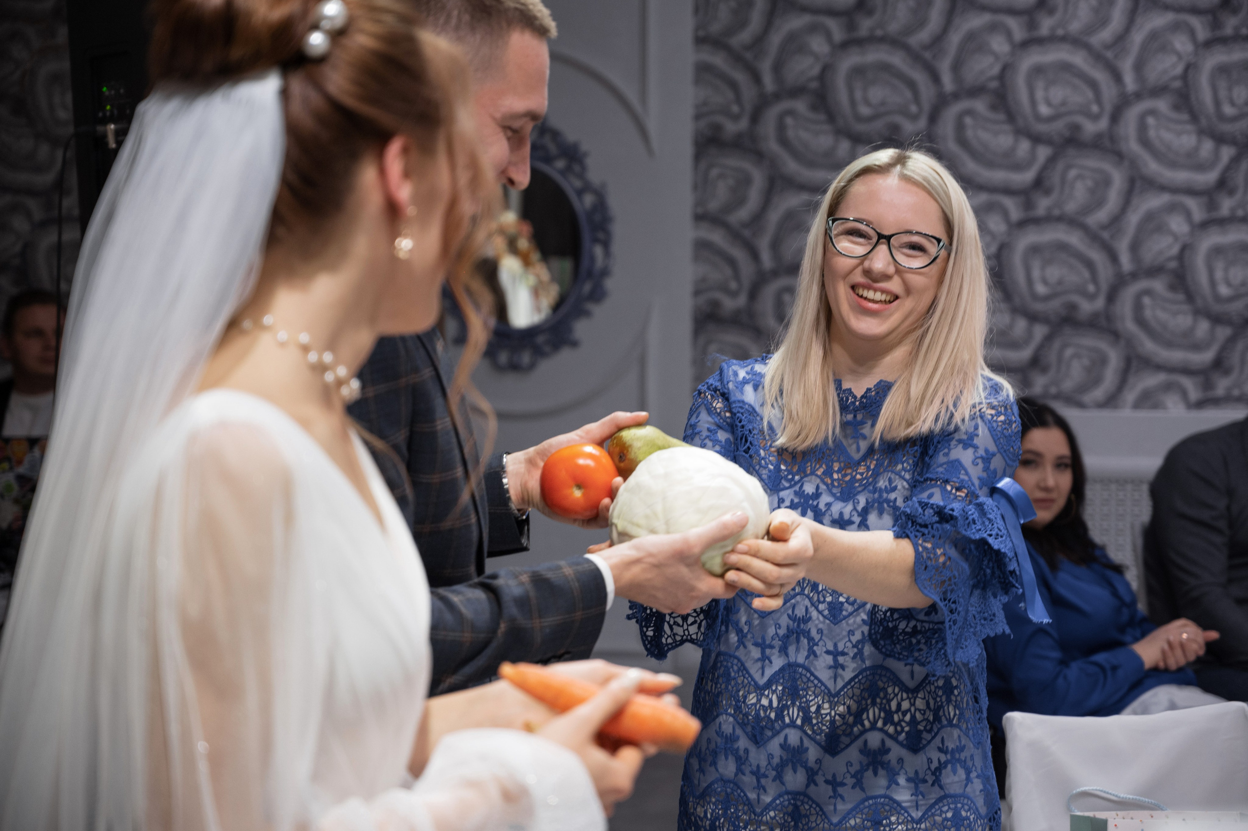 Вячеслав и Екатерина / банкетный зал Savory House. Свадебный фотограф Йошкар-Ола Казань