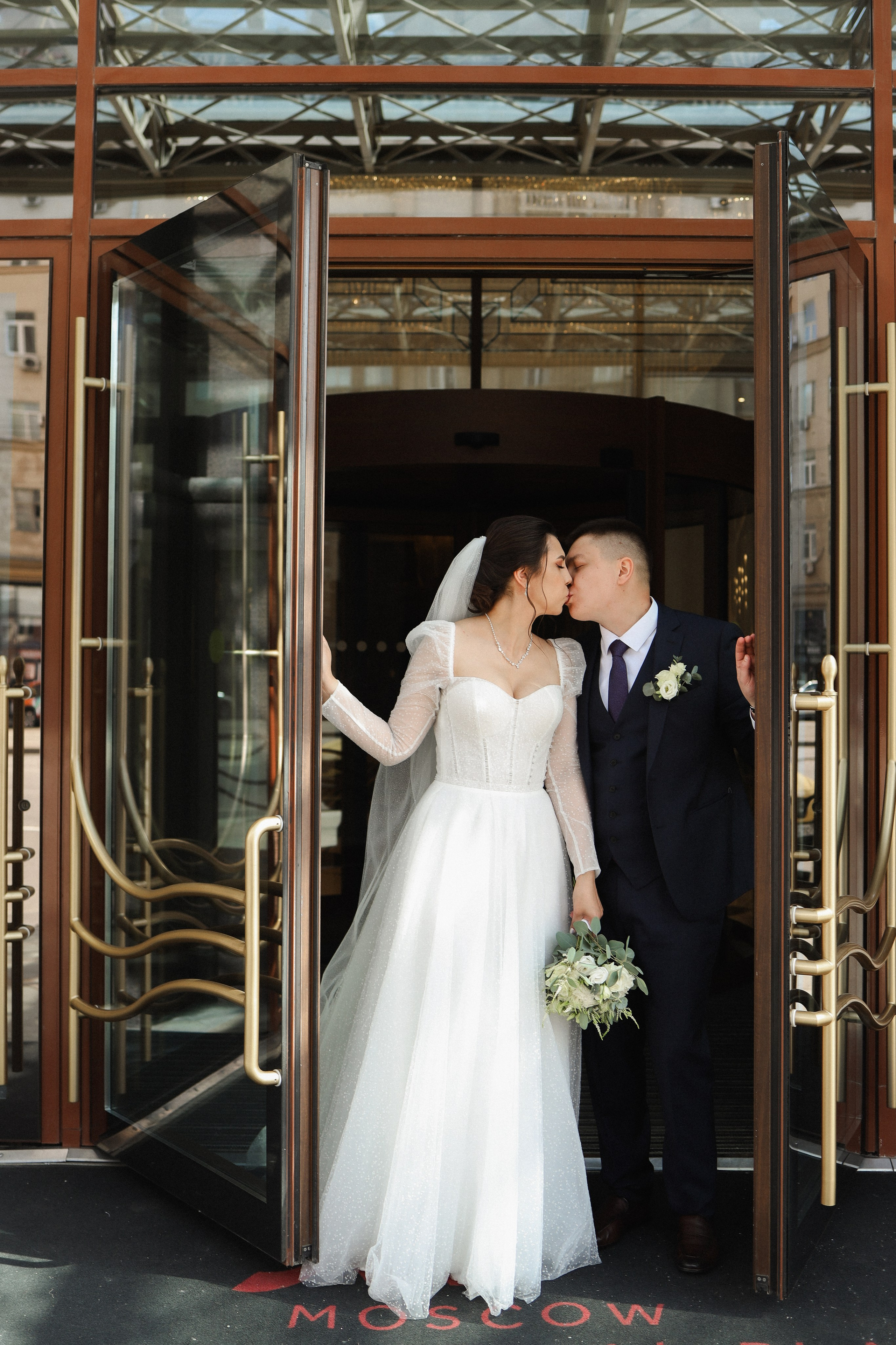 А. + А. Marriott Imperial Plaza, роспись на теплоходе. Семейный и lovestory фотограф в Москве Светлана Коняхина