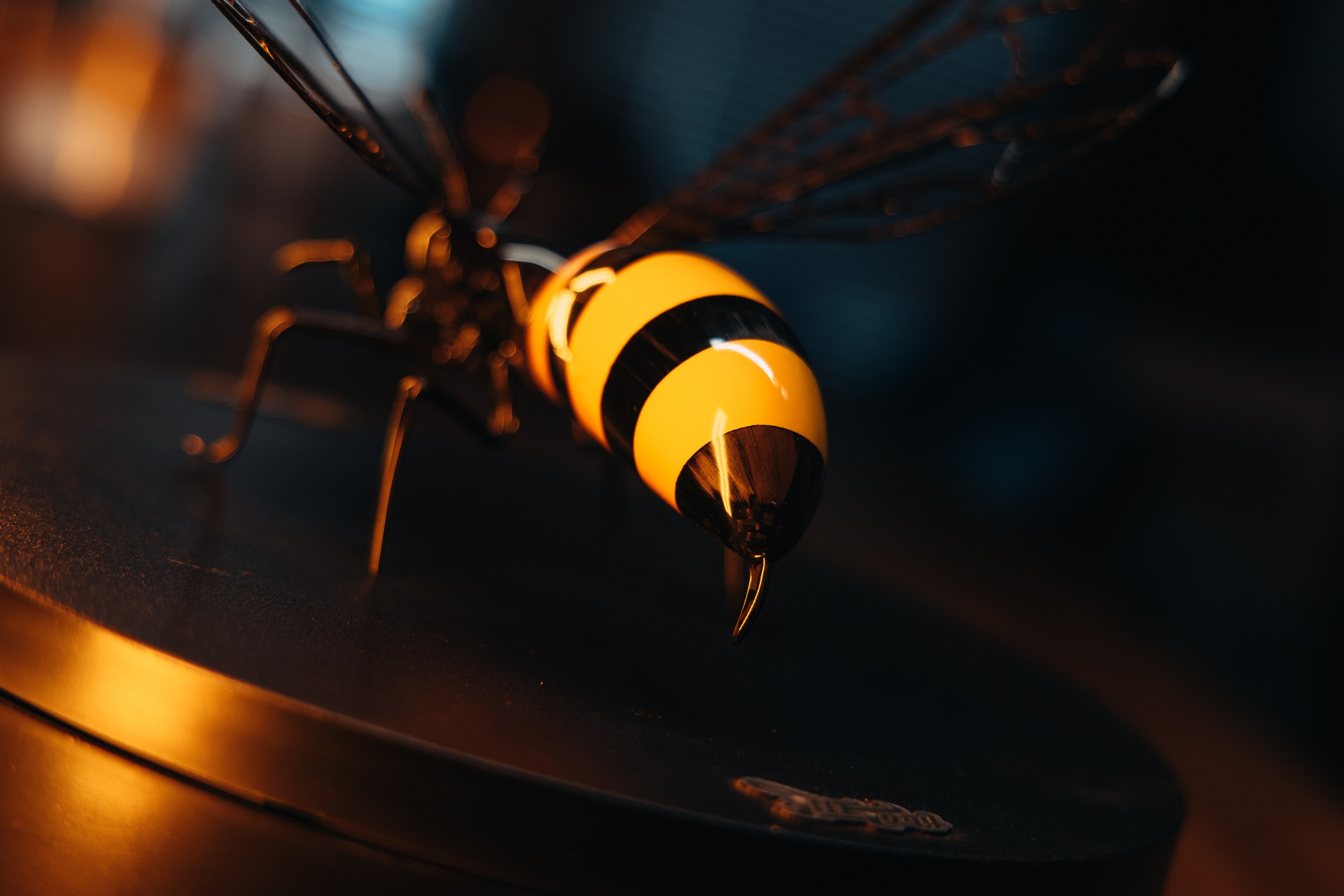 Оса из разных видов карбона, полностью ручная работа. DeLorein