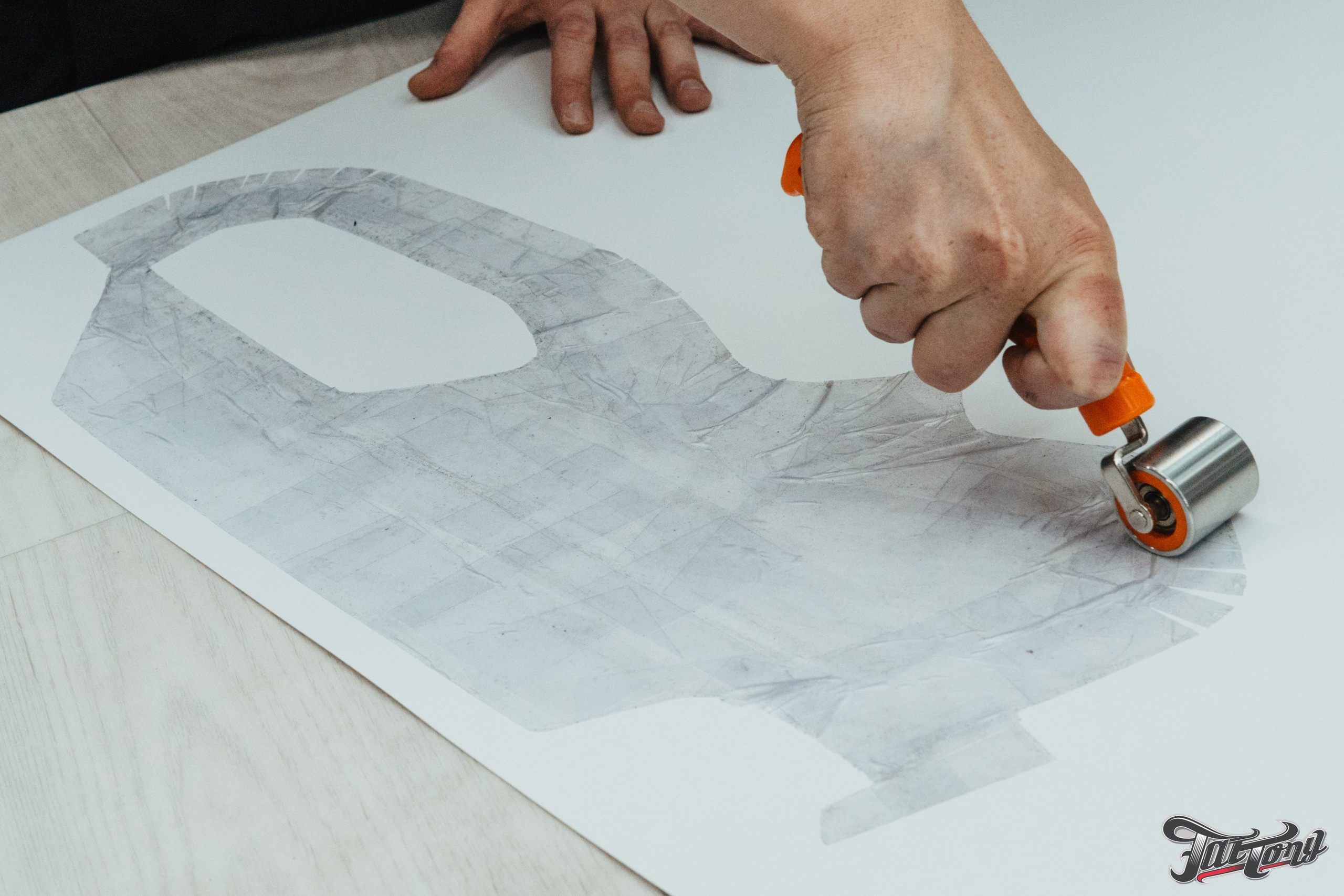 Lamborghini Urus перешив поврежденных элементов салона, окрас капота и деталей. DeLorein