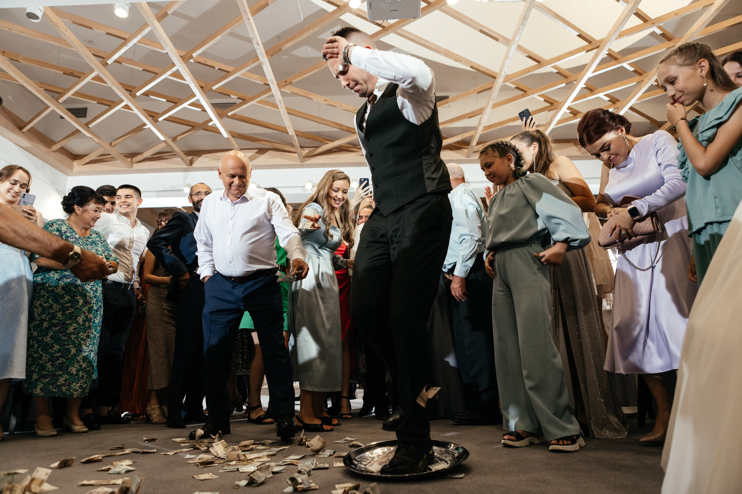 Свадебный фотограф Уфа — Руслан ГабдлисламовЖивые эмоции, красивые кадры, воспоминания на всю жизнь.Работаю по всей Республике Башкортоста. Свадебный фотограф Уфа Руслан Габдлисламов