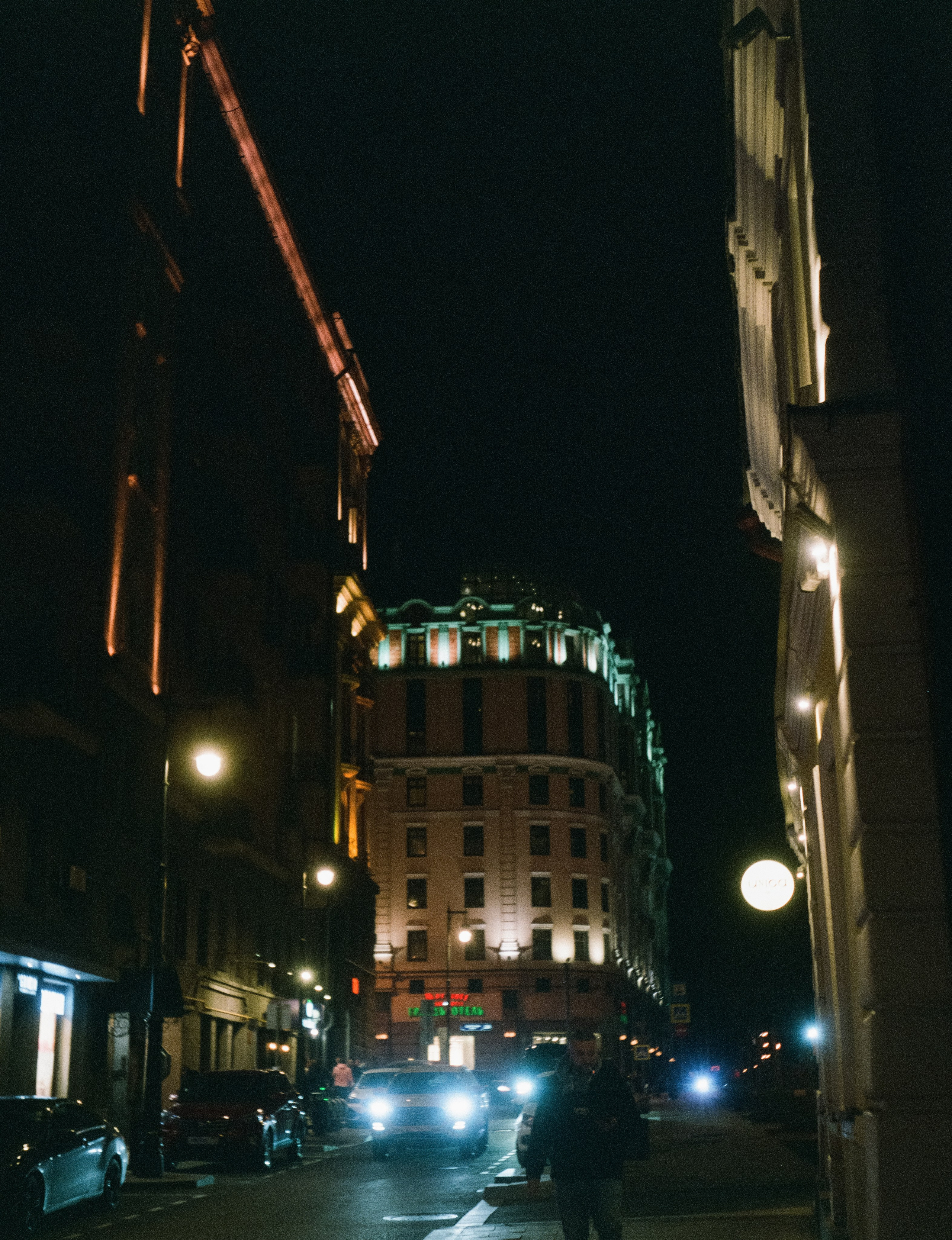 Благовещенский переулок, апрель 2024 года / Konica Pearl II