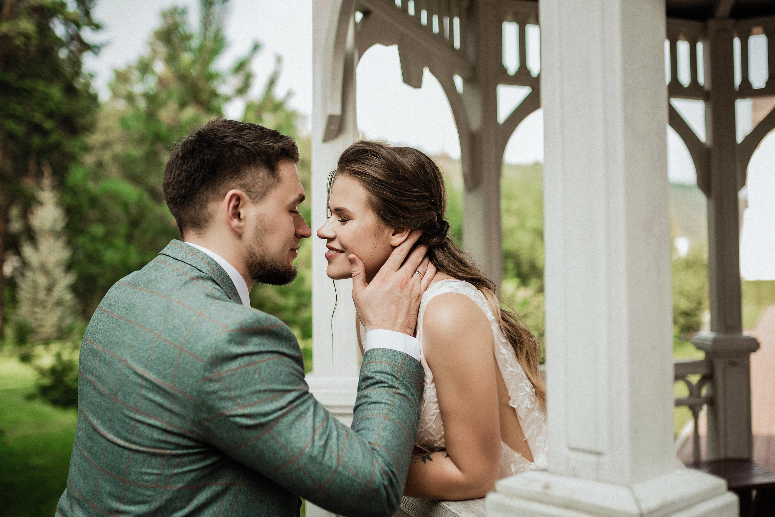 Свадебная фотосессия на улице в Красноярске. Свадебный и семейный фотограф в Красноярске Наталья Дроздова