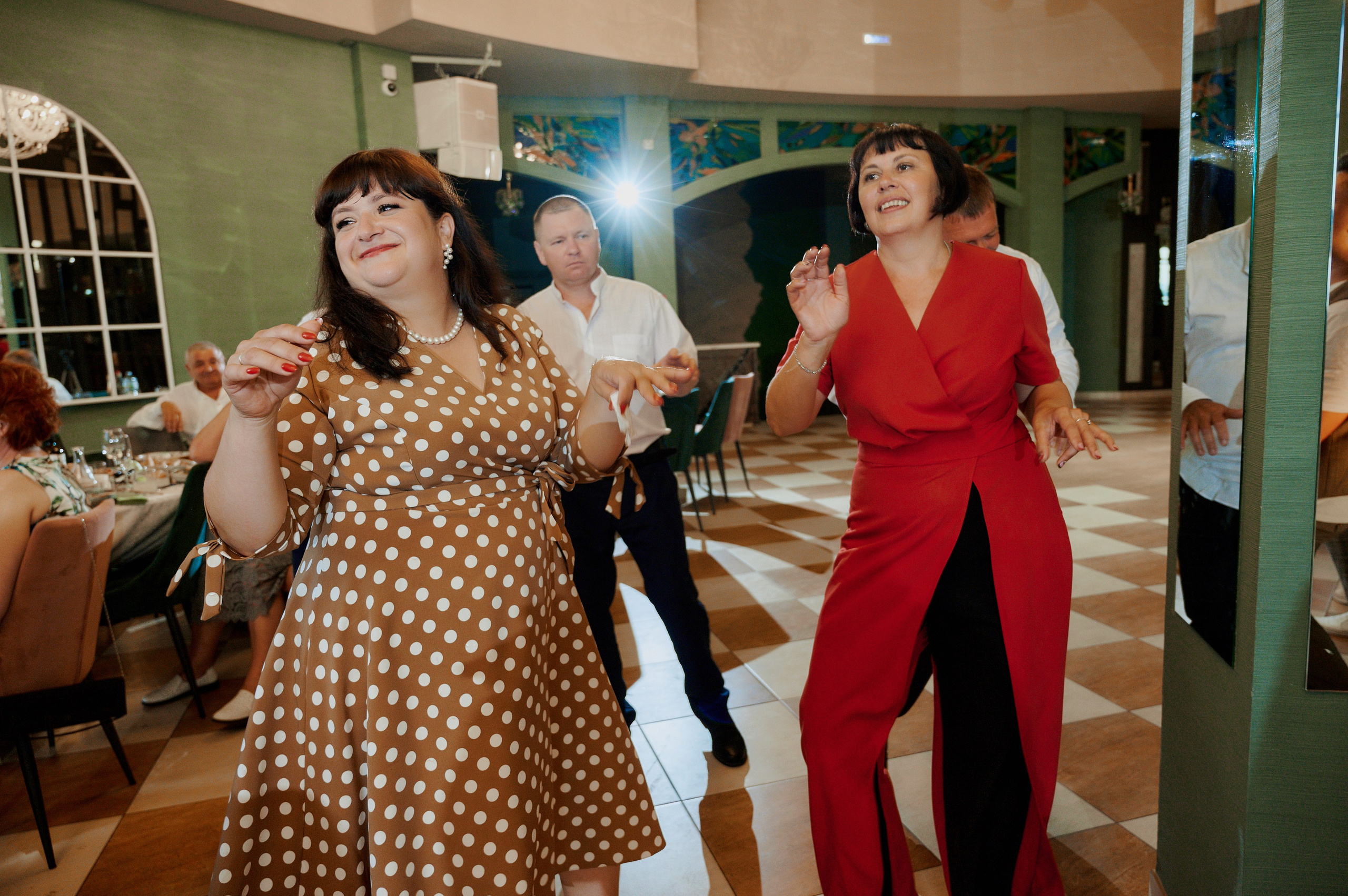 Олег и Лиза. Фото-видеосъемка свадеб Venson Films