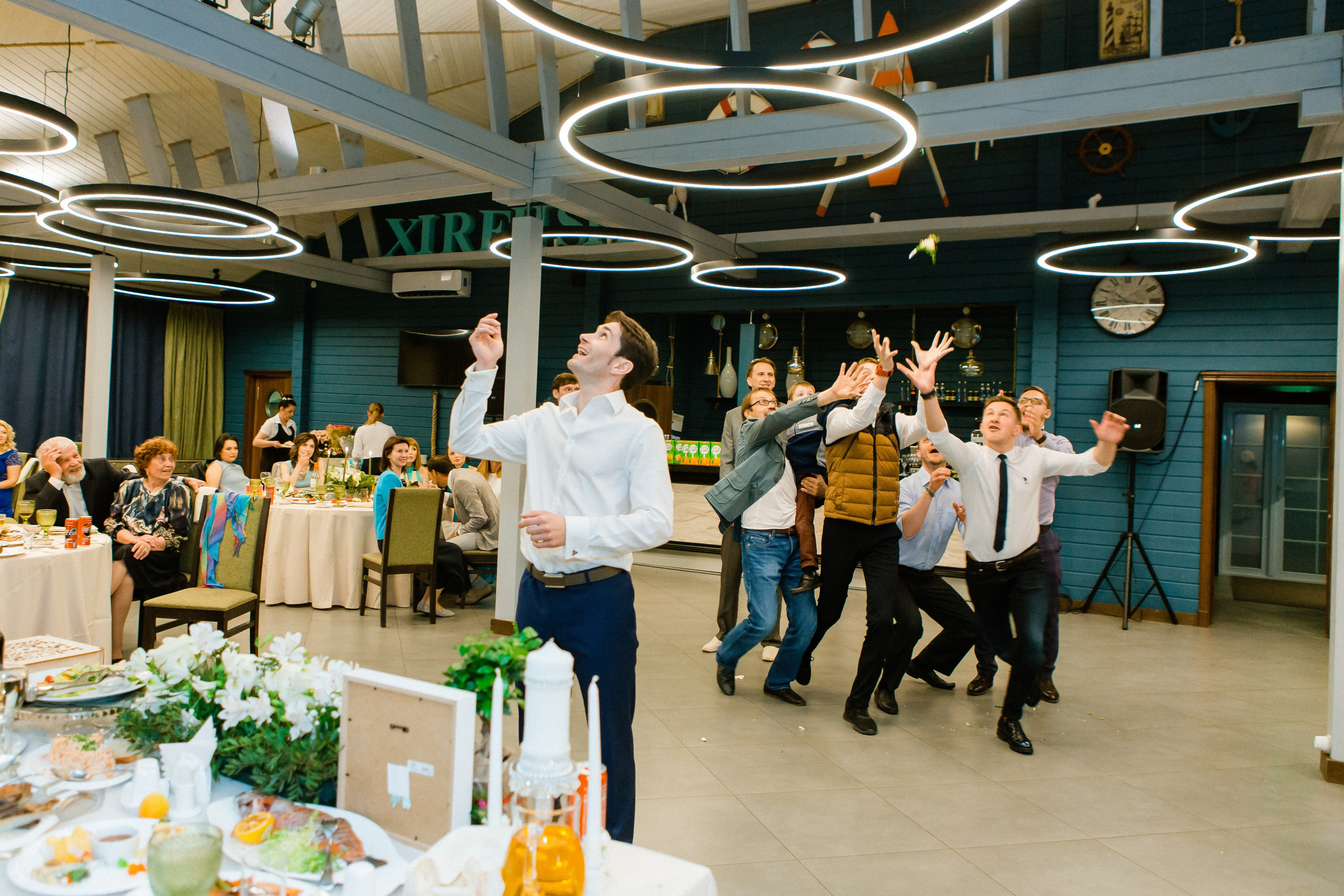 All Inclusive. Видеосъемка и фотосъемка свадеб. Фотограф и оператор на свадьбу. Видеосъемка подкастов, собственная видео-фотостудии. Предметная фотосъемка