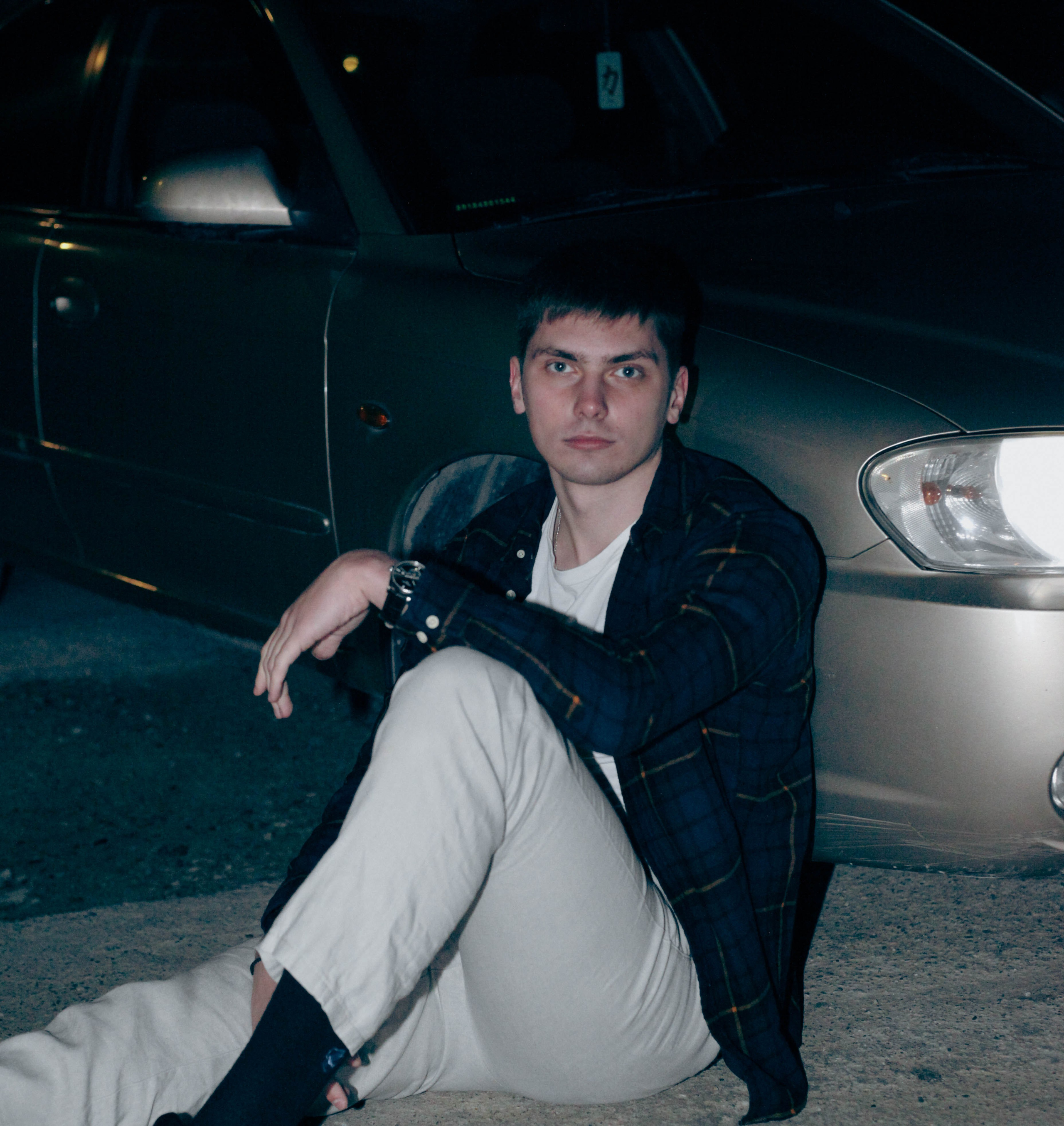 «Затянутая тишина: воспоминания прошлой жизни». Уличный фотограф Города N