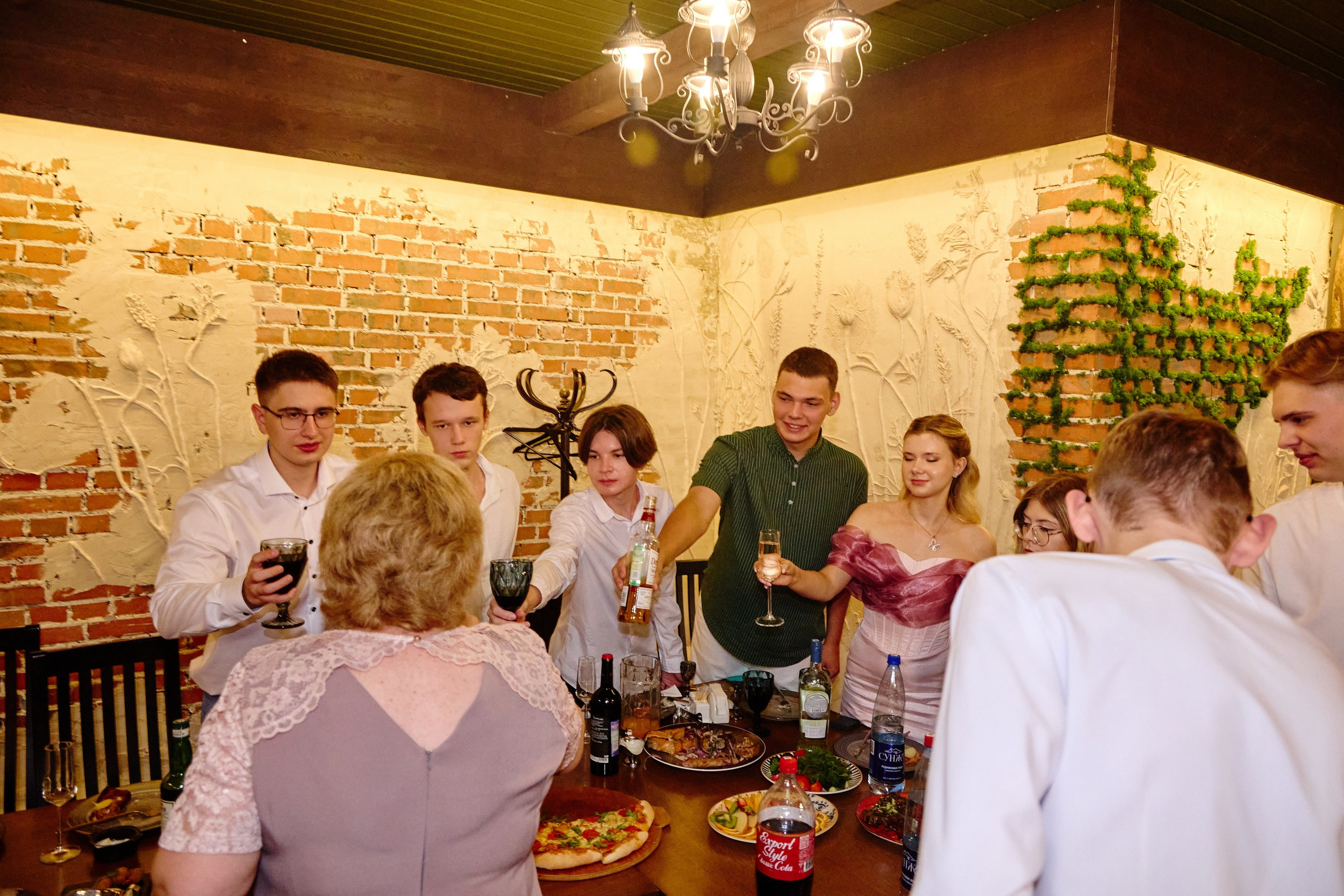 Выпускной 35 Сош. Фотограф Выпускные альбомы Таганрог Сергей Коробченко