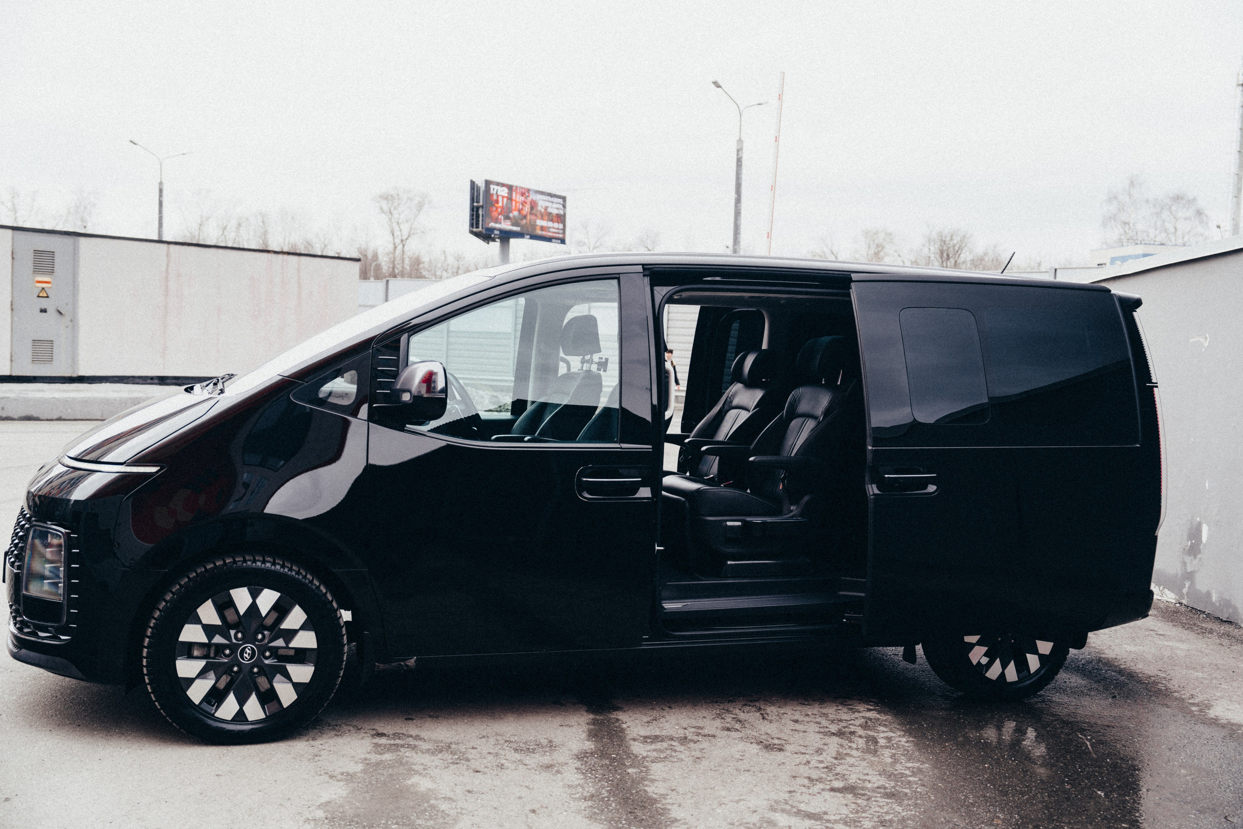 Hyundai Staria. Идеальные портреты для соцсетей — Фотограф Ленар