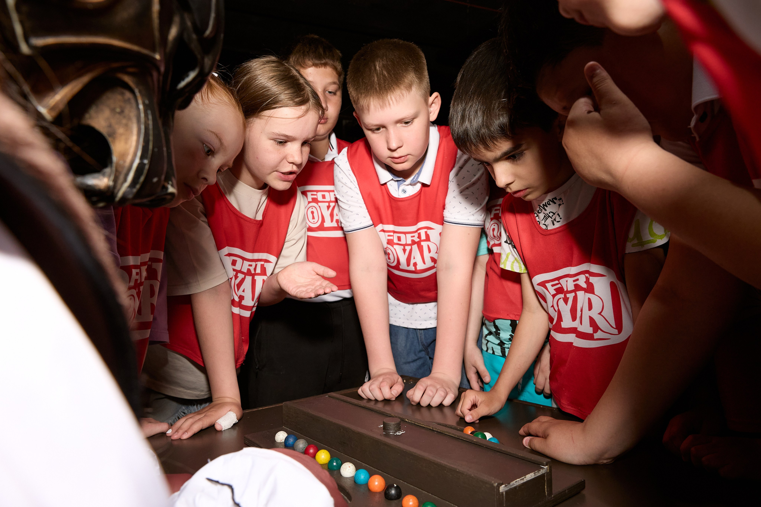 Фотосъёмка квестов и квест-шоу. Предметный и репортажный фотограф Алексей Кротов