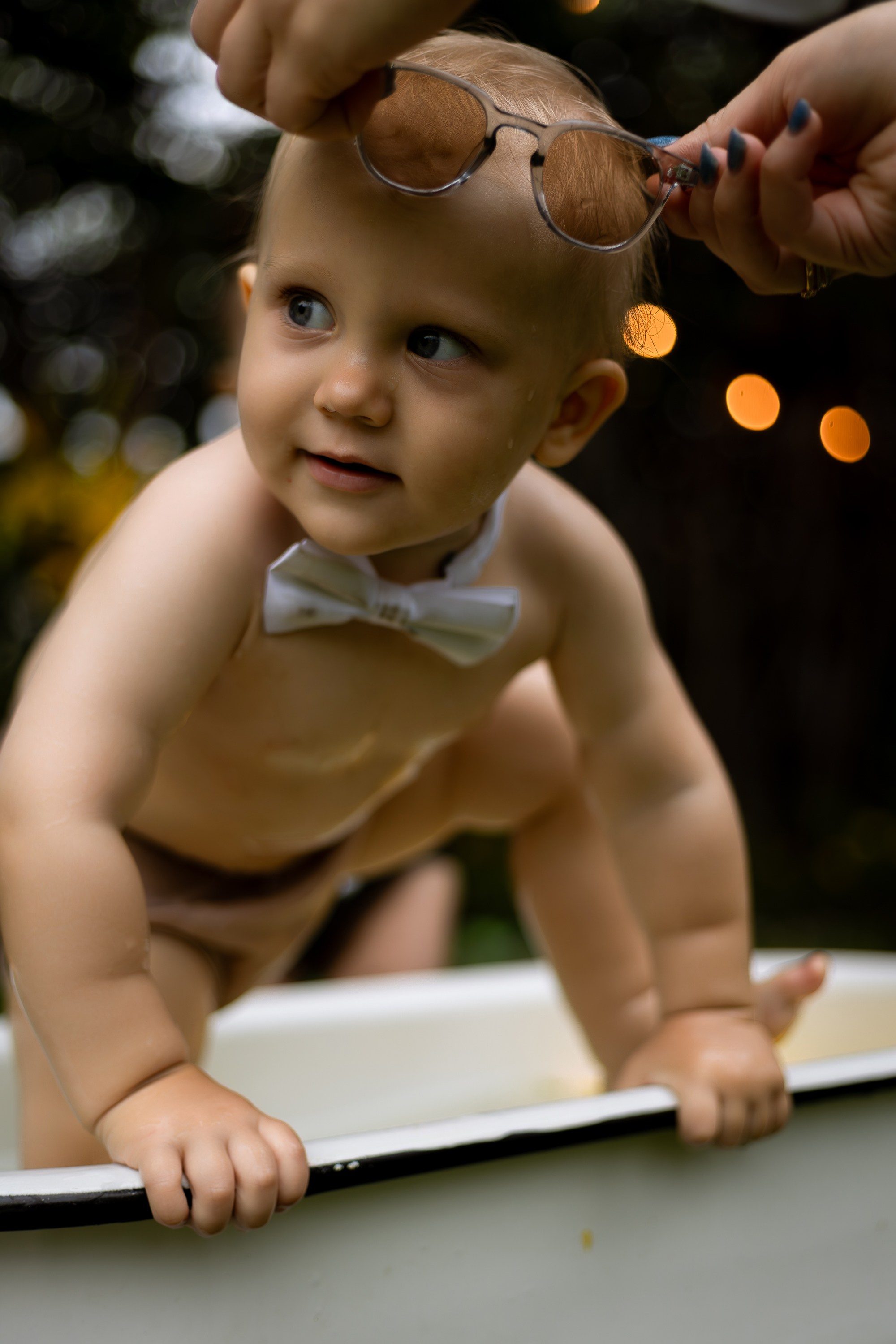 детская фотосессия в ванночке девочка и мальчик, ванна с молоком, ванна с уточками, ванна с цитрусами, ванна с ромашками