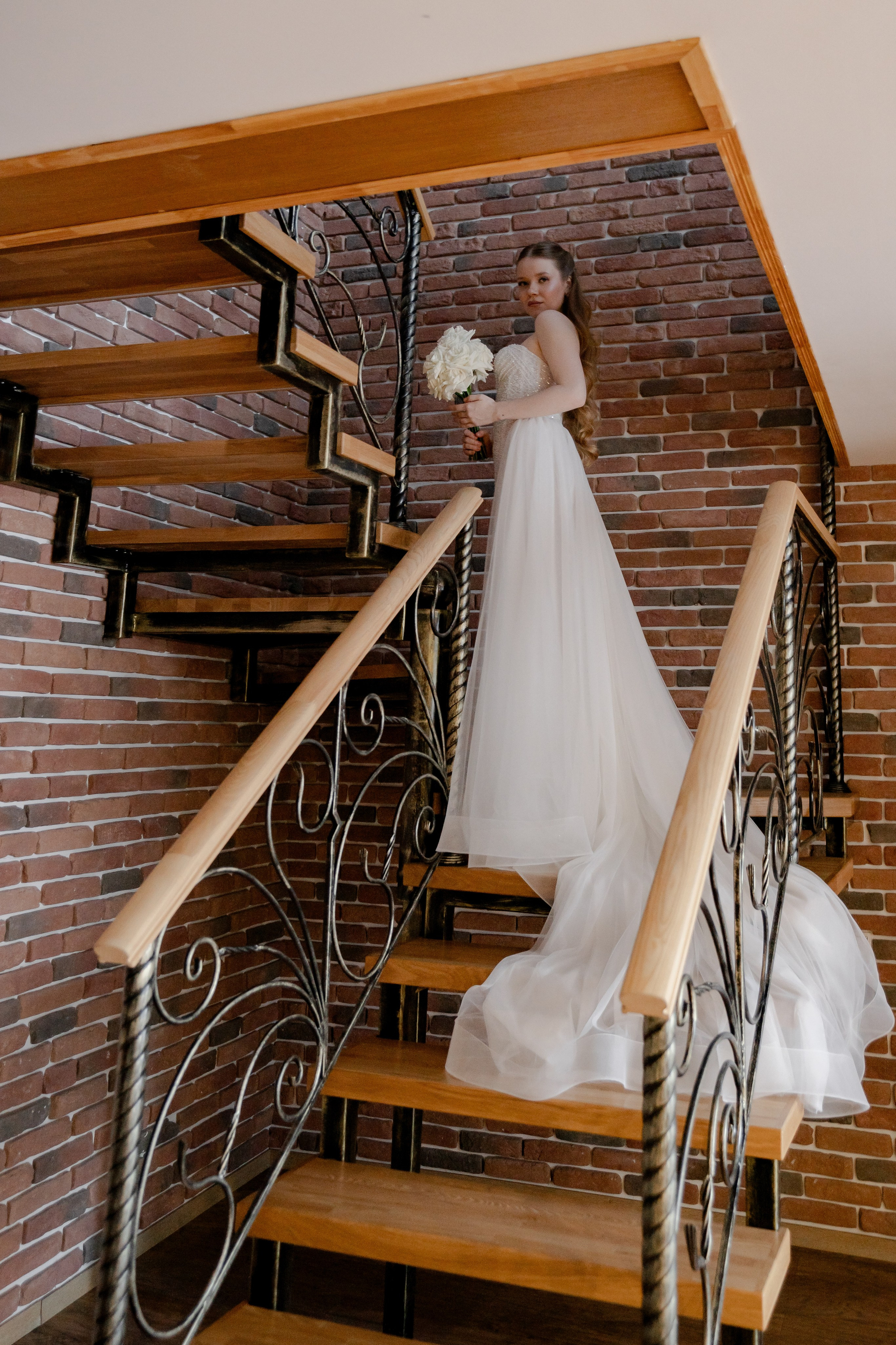 СВАДЕБНАЯ СЬЕМКА СБОРОВ В ОТЕЛЕ И ВЫЕЗД НА ЦЕРЕМОНИЮ (СНЯТО В СИБИРЕ В НИЖНЕВАРТОВСКЕ)М. Профессиональный фотограф, Санкт-Петербург — Виктория Богомолова