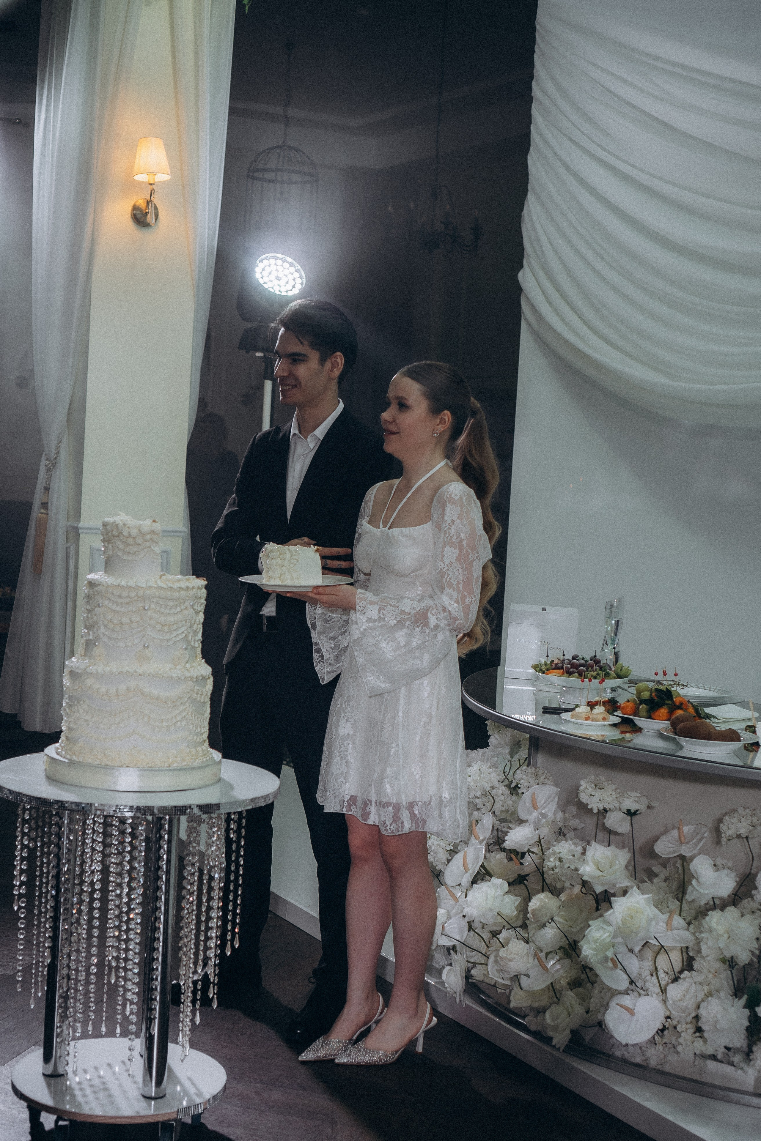 СВАДЕБНАЯ СЬЕМКА СБОРОВ В ОТЕЛЕ И ВЫЕЗД НА ЦЕРЕМОНИЮ (СНЯТО В СИБИРЕ В НИЖНЕВАРТОВСКЕ). Профессиональный фотограф, Санкт-Петербург — Виктория Богомолова