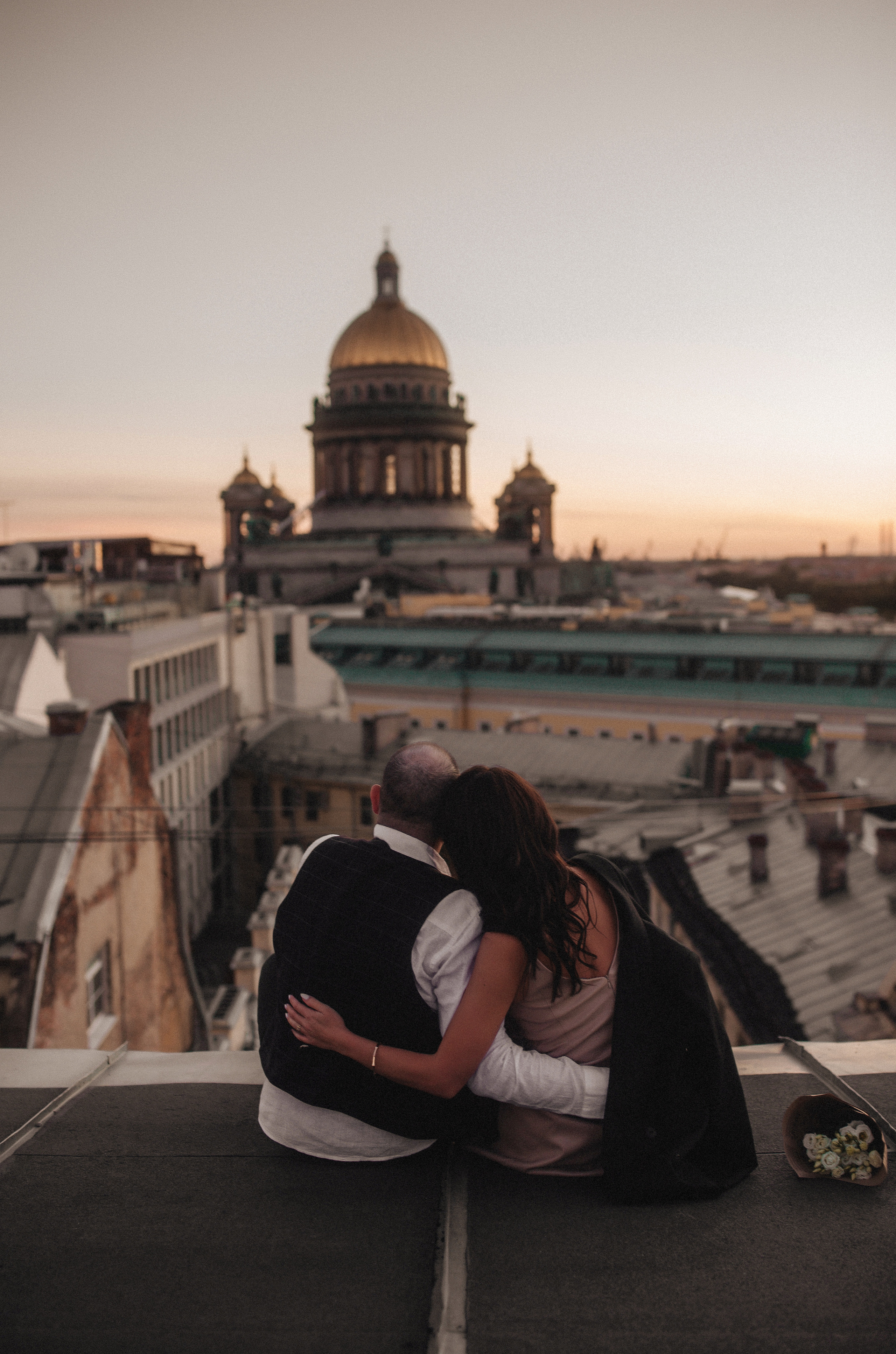 Мы гуляли по крышам Питера. Фотограф в Санкт Петербурге Лара Великова