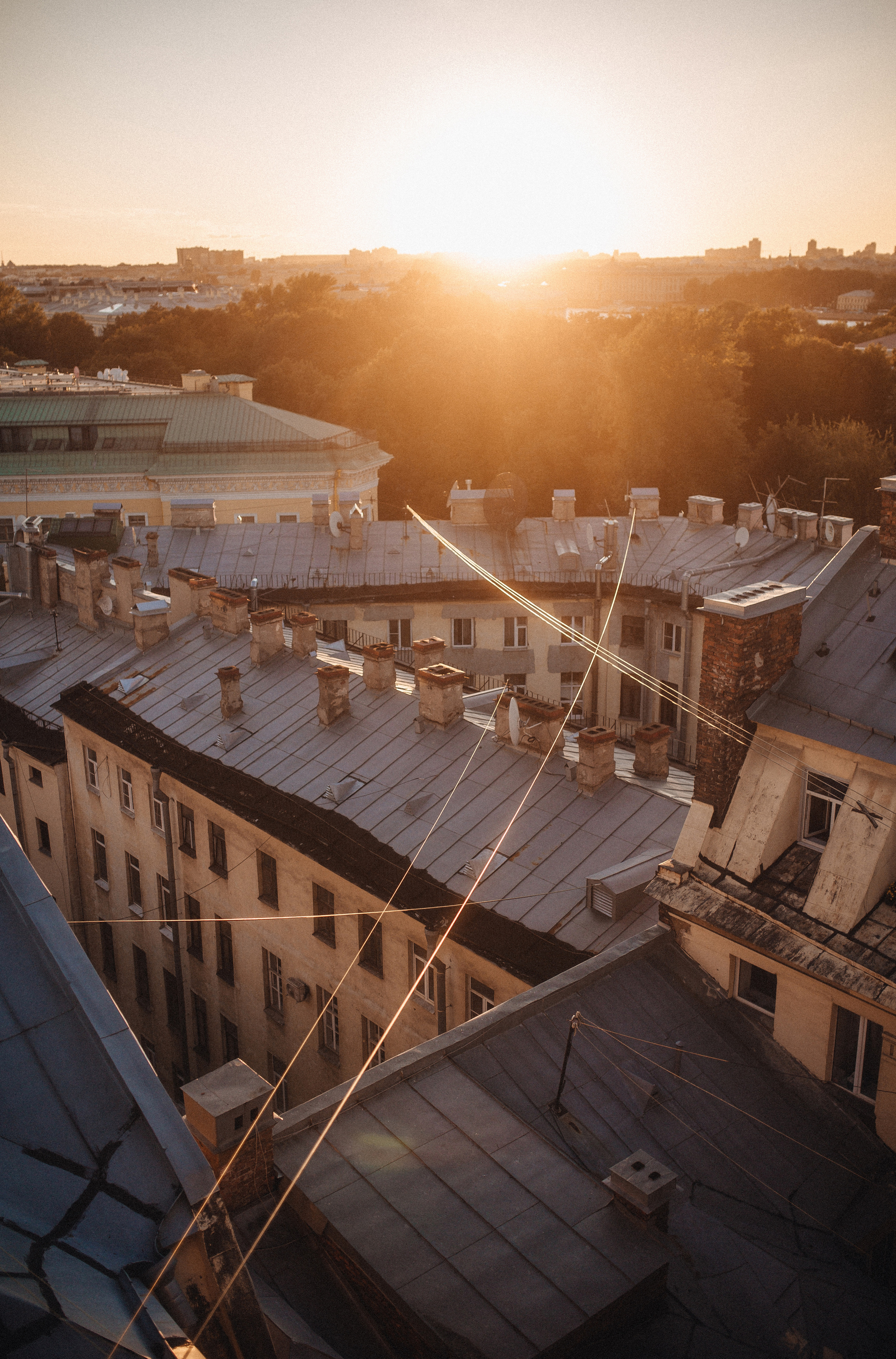 Мы гуляли по крышам Питера. Фотограф в Санкт Петербурге Лара Великова