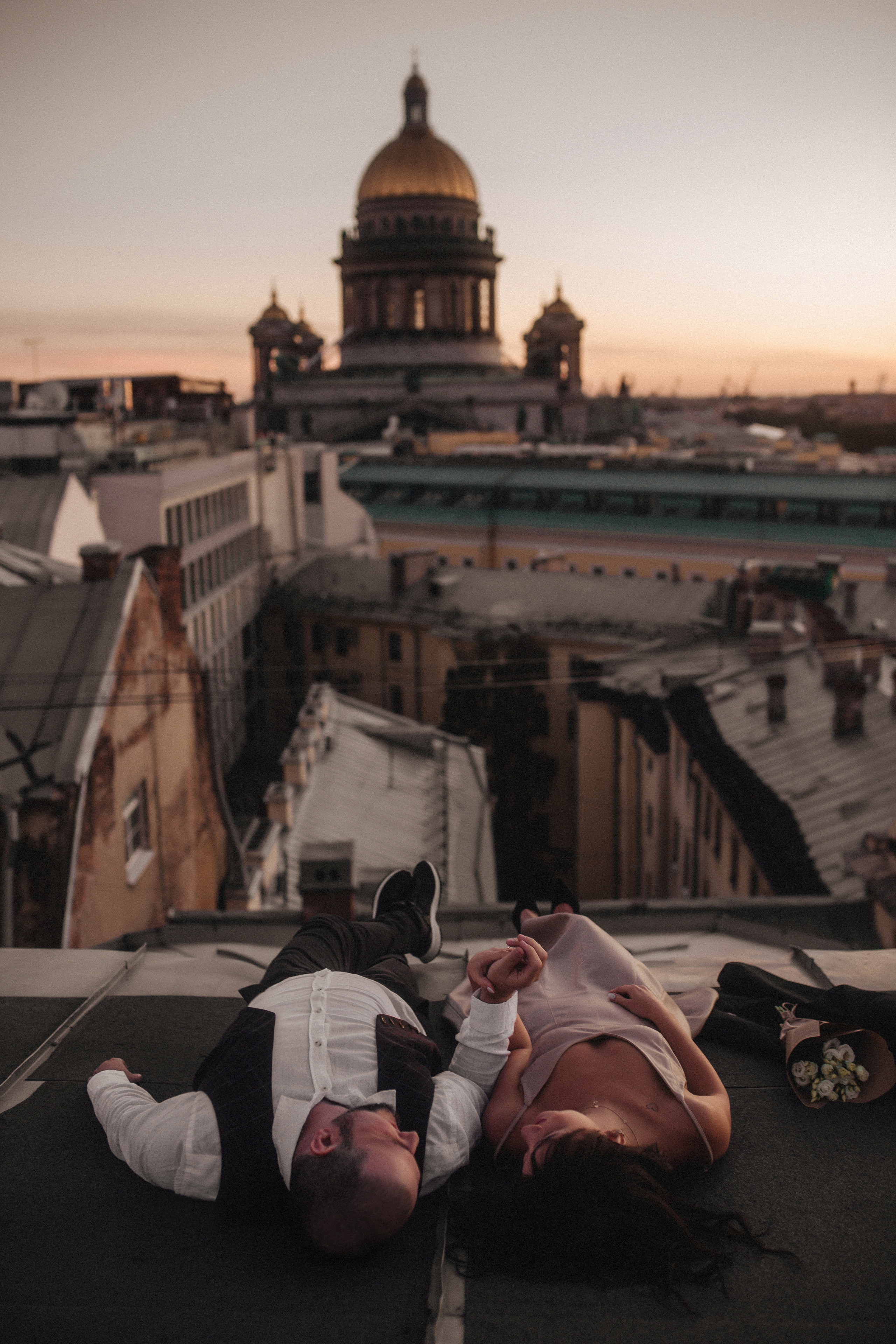 Мы гуляли по крышам Питера. Фотограф в Санкт Петербурге Лара Великова