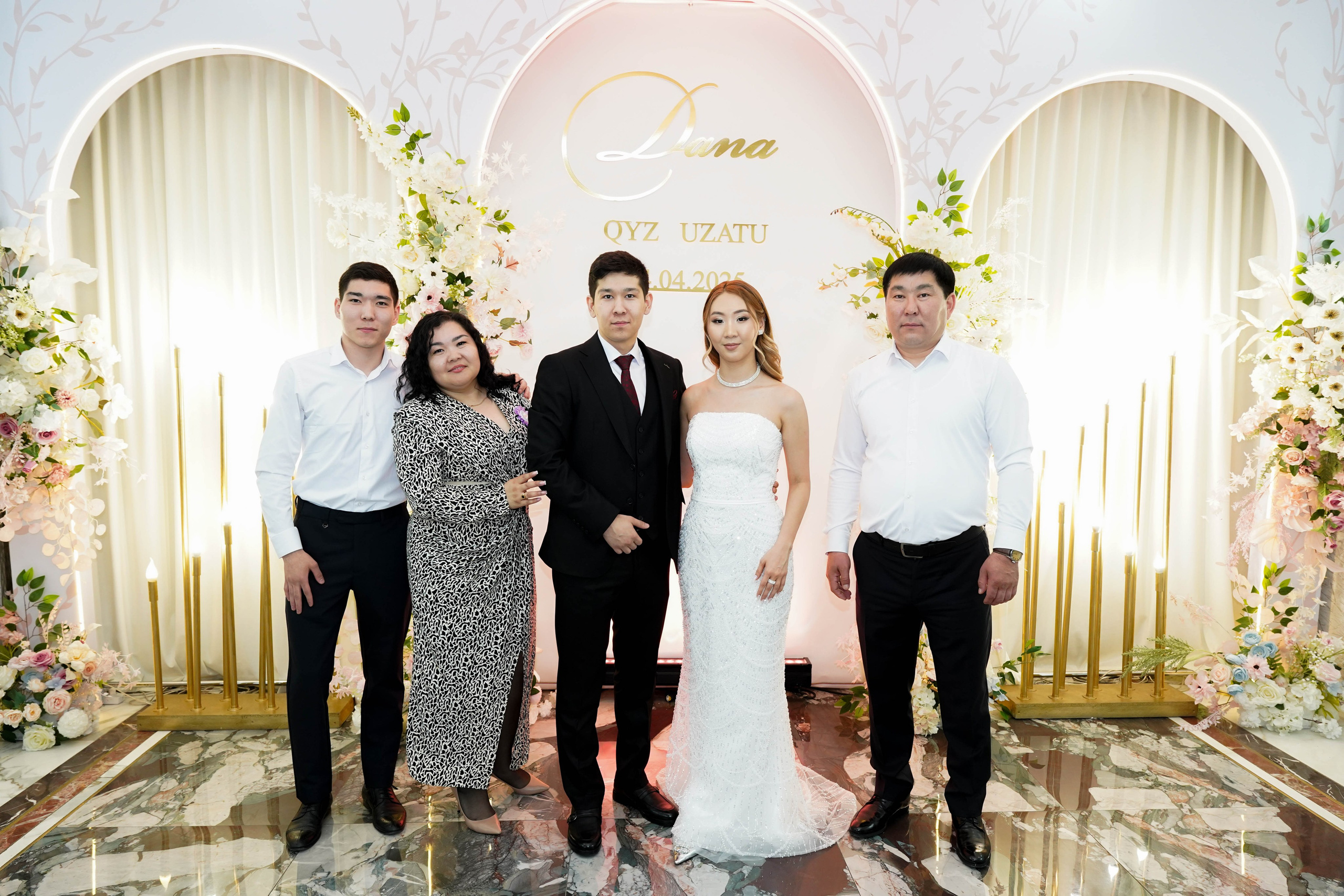 Dana uzatu. Фотограф Ернар Ержанов