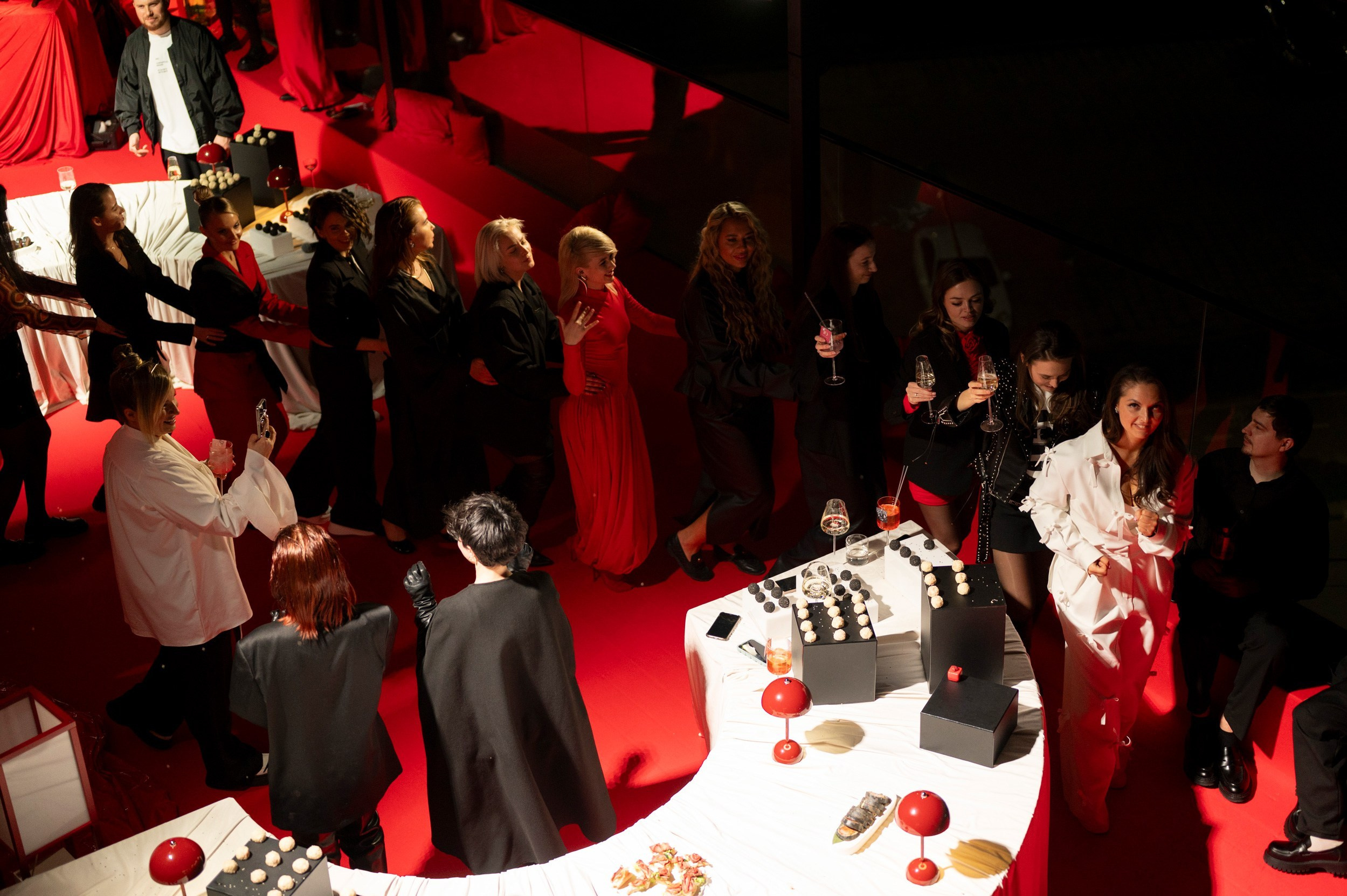 ID Event (Идеальная свадьба) — День рождения агентства. Фотограф для бизнеса Антон Горин